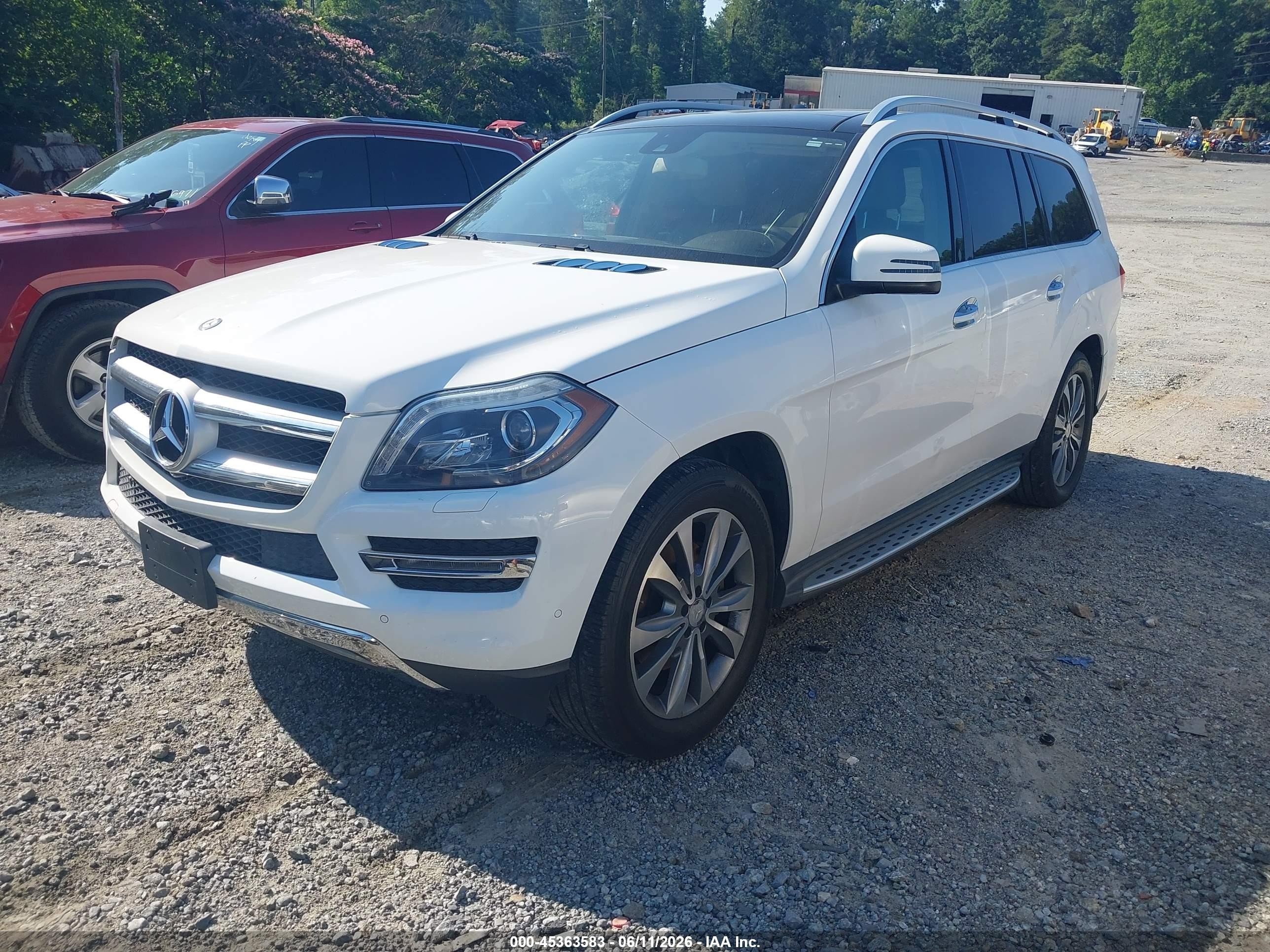 2015 Mercedes-benz Gl 450 4matic White vin: 4JGDF6EE7FA616607