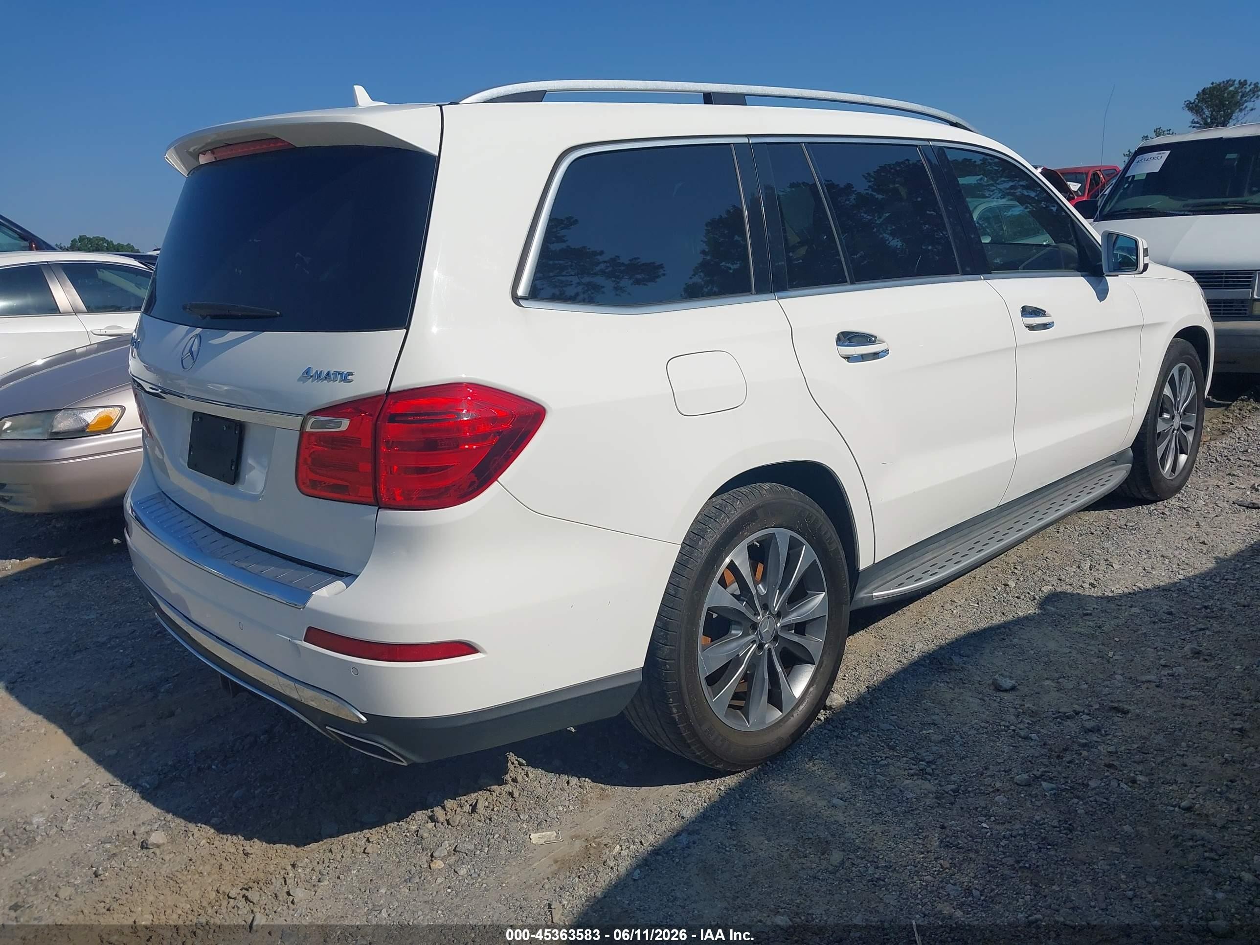 2015 Mercedes-benz Gl 450 4matic White vin: 4JGDF6EE7FA616607