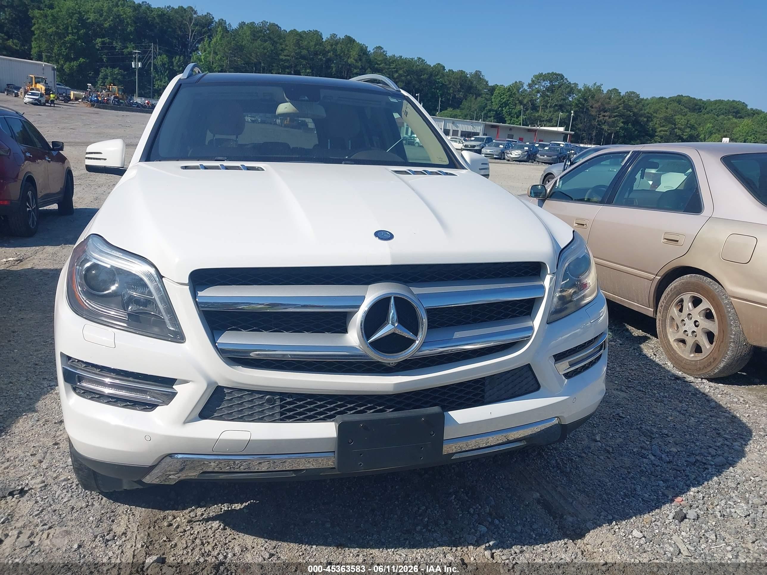 2015 Mercedes-benz Gl 450 4matic White vin: 4JGDF6EE7FA616607