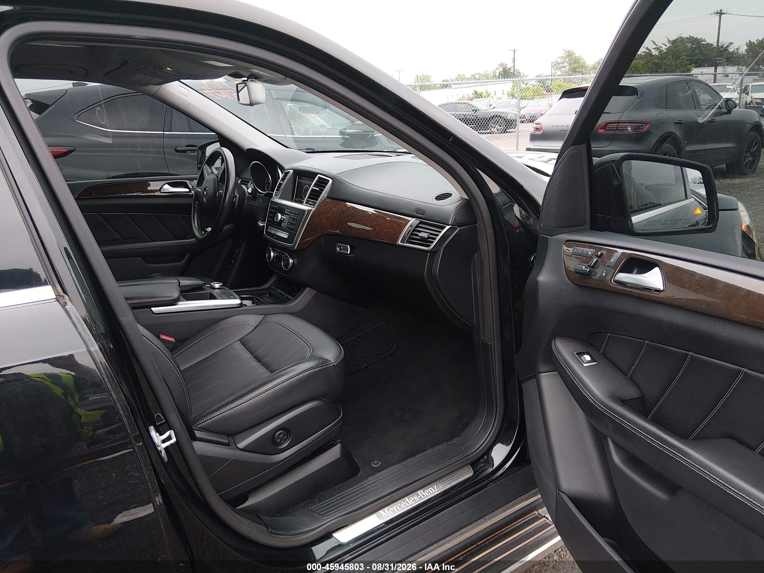 2015 Mercedes-benz Gl 450 4matic Черный vin: 4JGDF6EE8FA586338