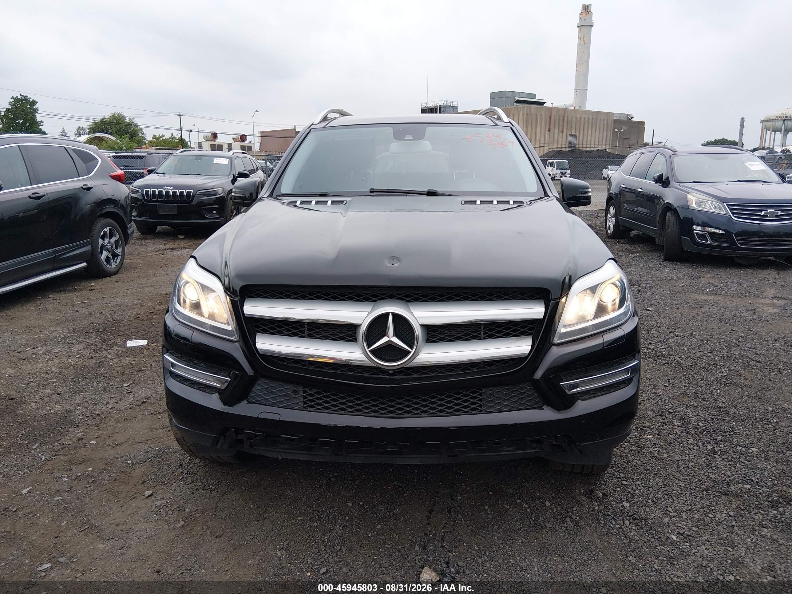 2015 Mercedes-benz Gl 450 4matic Черный vin: 4JGDF6EE8FA586338