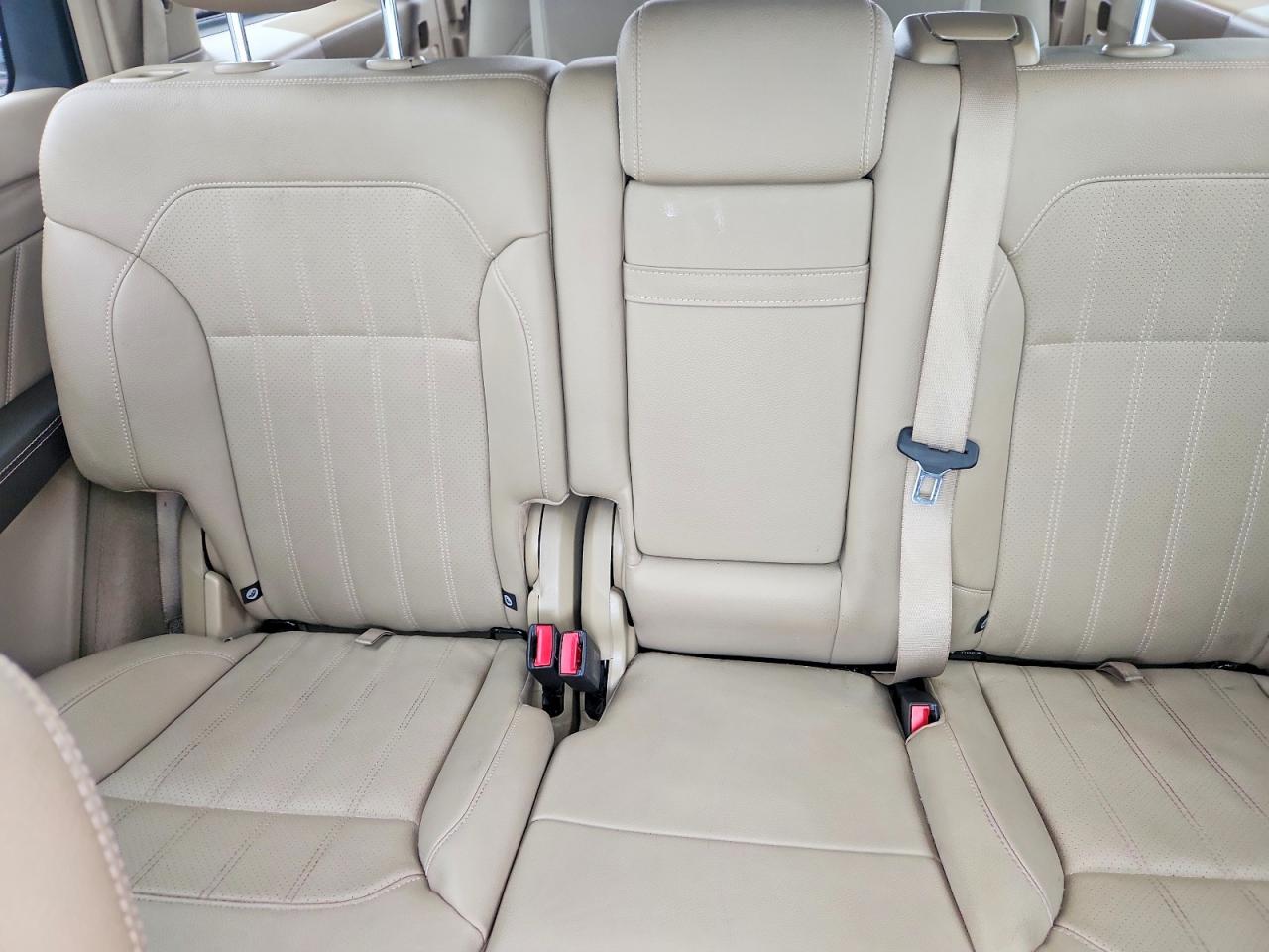 2015 Mercedes-benz Gl 450 4matic Белый vin: 4JGDF6EE8FA598067