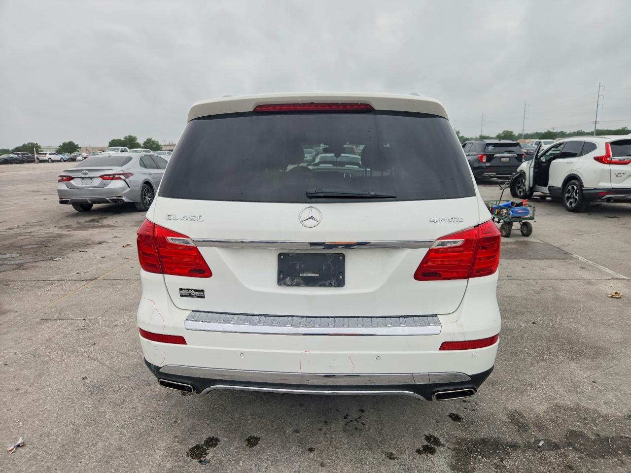 2015 Mercedes-benz Gl 450 4matic Белый vin: 4JGDF6EE8FA598067