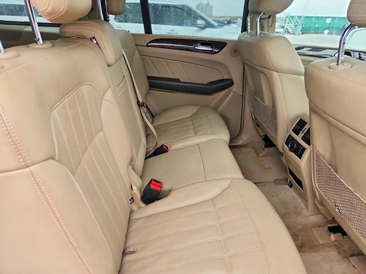 2015 Mercedes-benz Gl 450 4matic Белый vin: 4JGDF6EE8FA598067