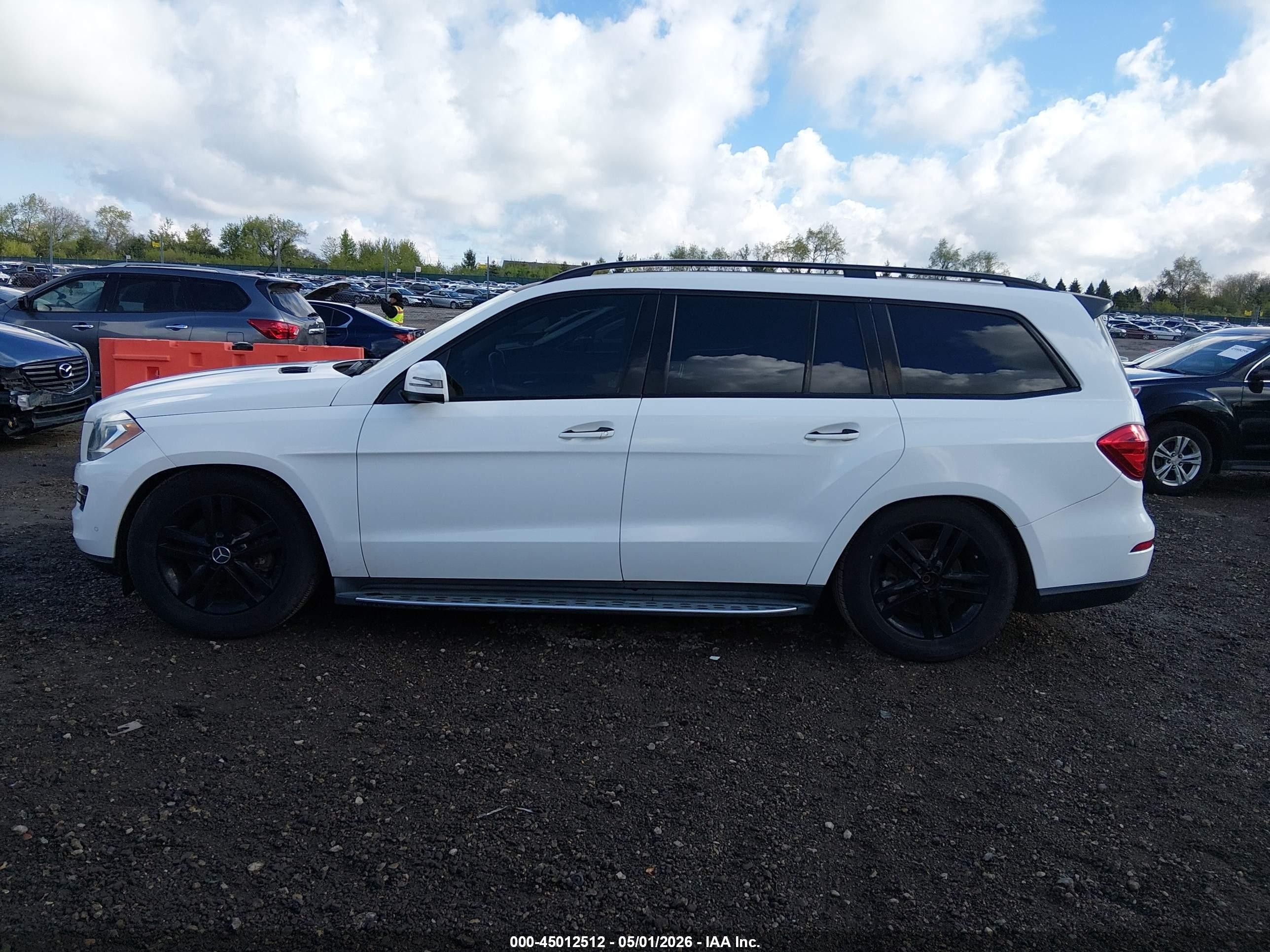 2015 Mercedes-benz Gl 450 4matic White vin: 4JGDF6EE9FA519683