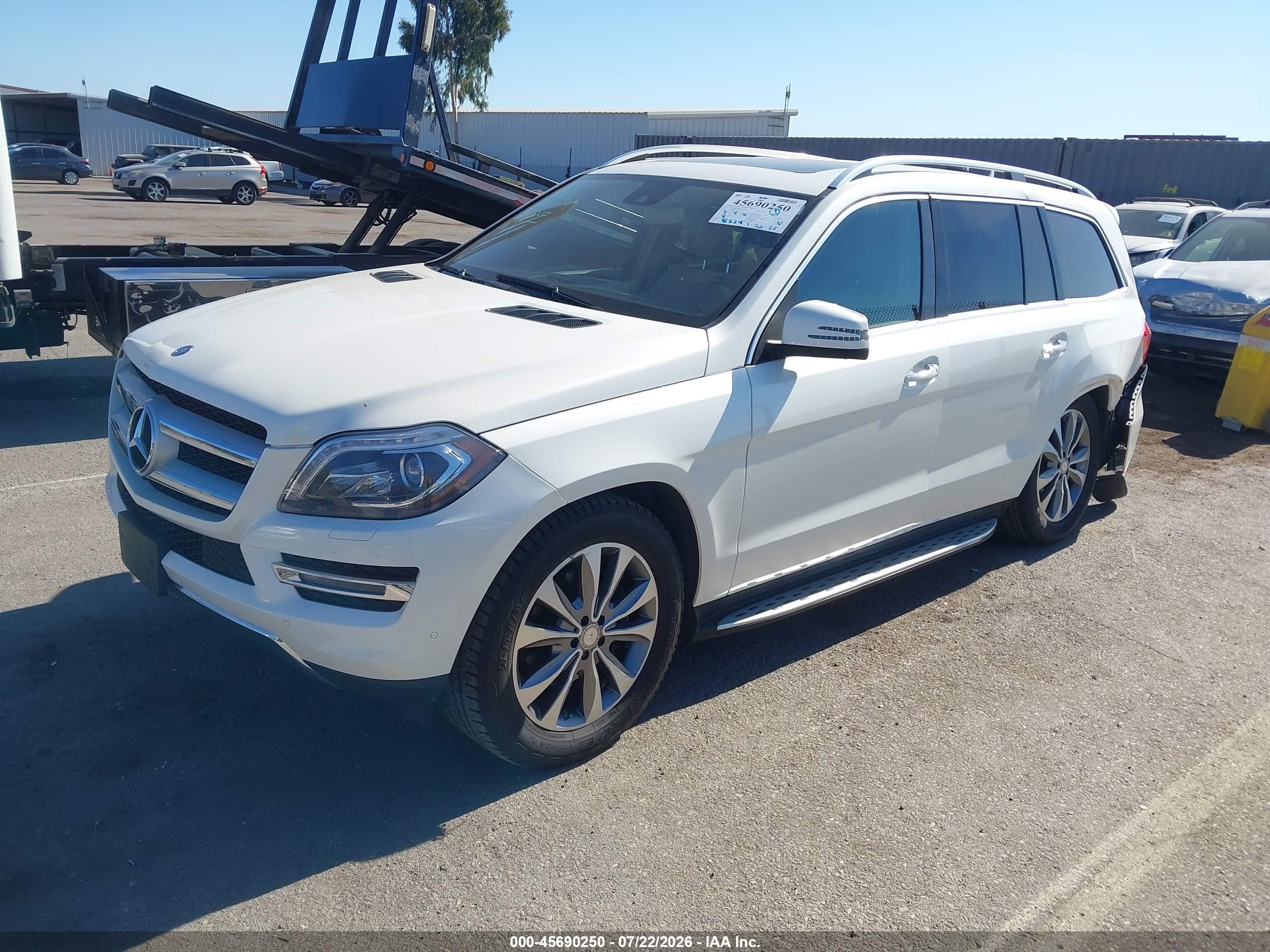 2015 Mercedes-benz Gl 450 4matic White vin: 4JGDF6EE9FA540288