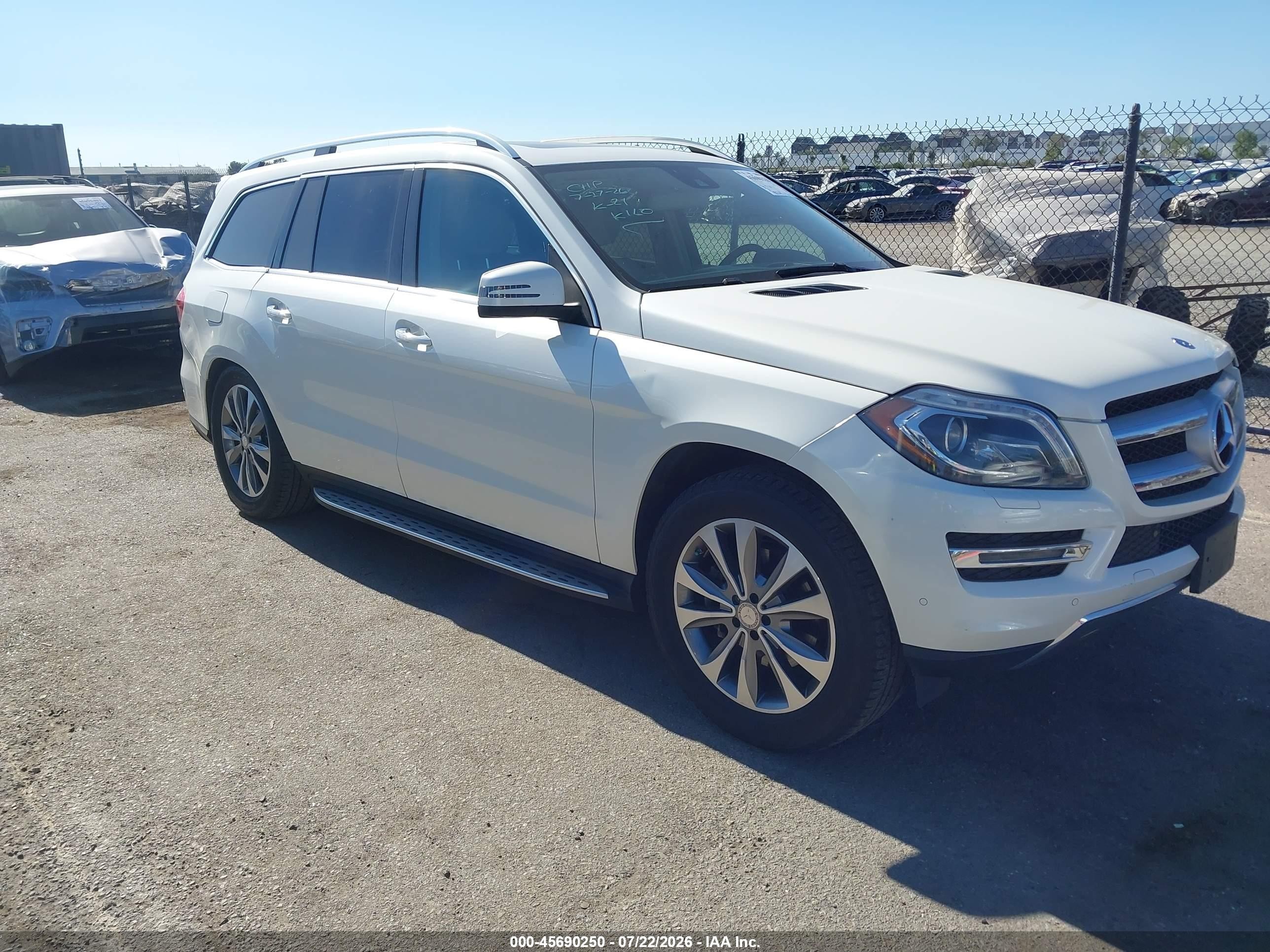 2015 Mercedes-benz Gl 450 4matic White vin: 4JGDF6EE9FA540288