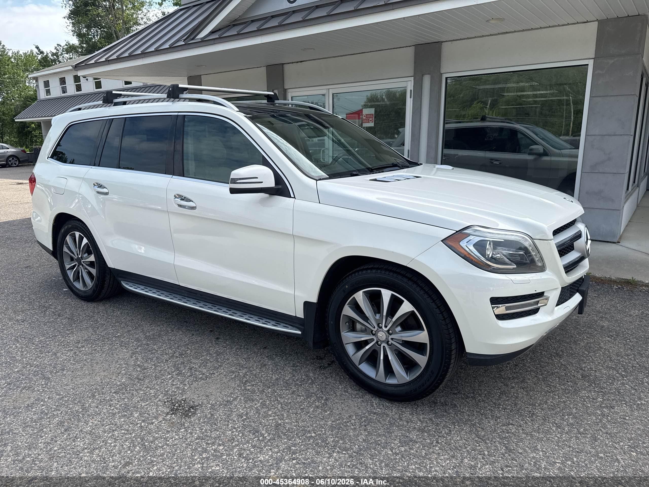 2013 Mercedes-benz Gl 450 4matic White vin: 4JGDF7CE0DA157944
