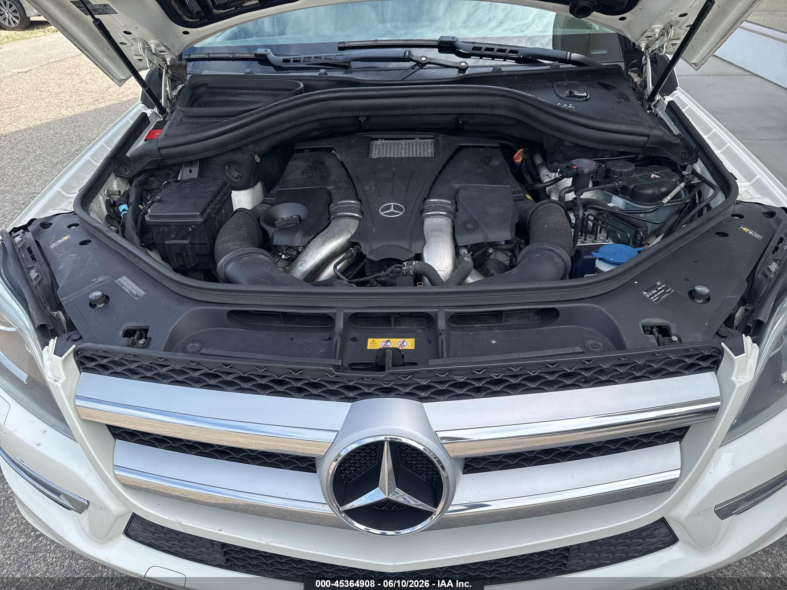 2013 Mercedes-benz Gl 450 4matic Белый vin: 4JGDF7CE0DA157944