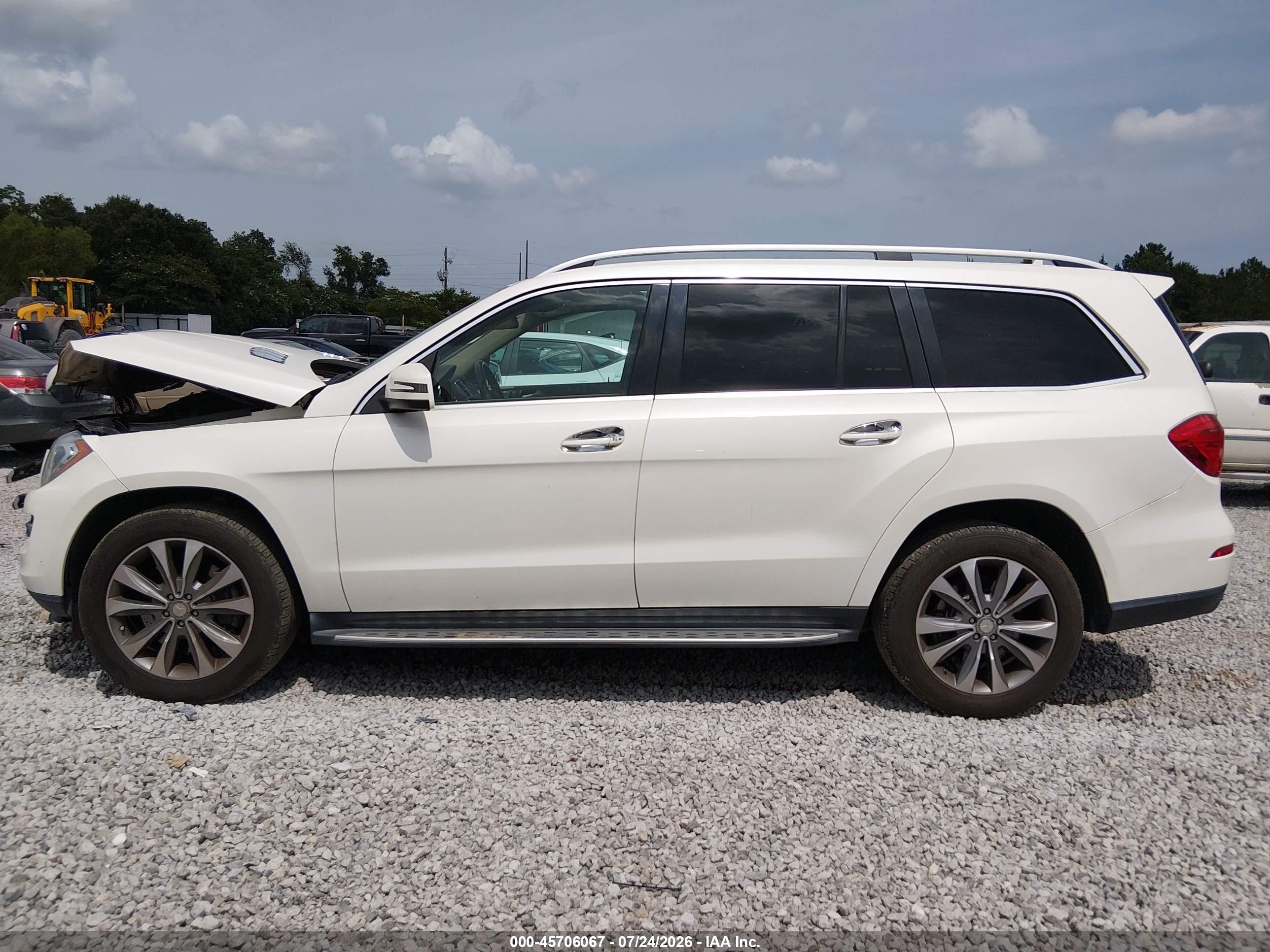 2013 Mercedes-benz Gl 450 4matic Белый vin: 4JGDF7CE0DA183234
