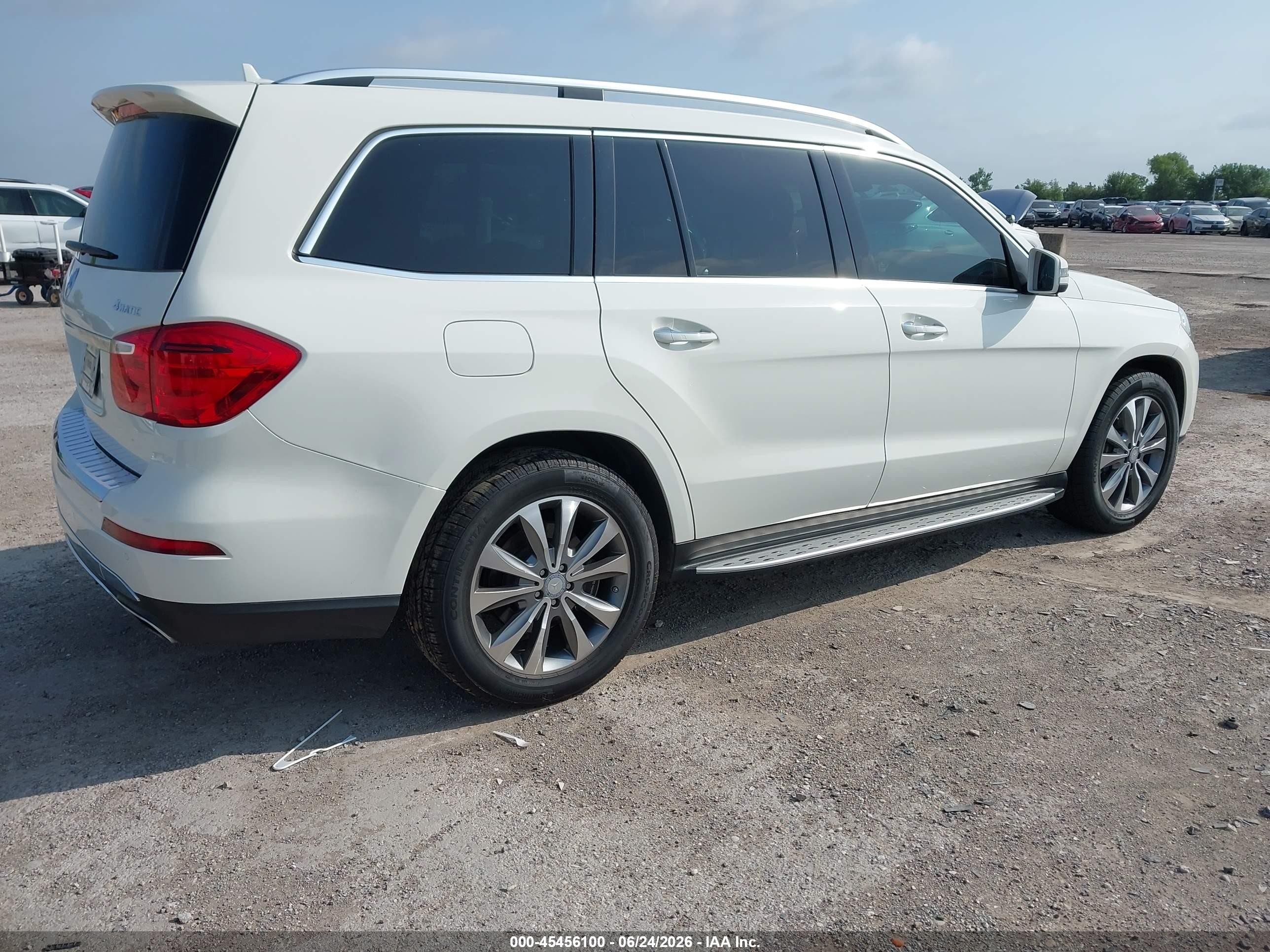 2013 Mercedes-benz Gl 450 4matic White vin: 4JGDF7CE0DA191267