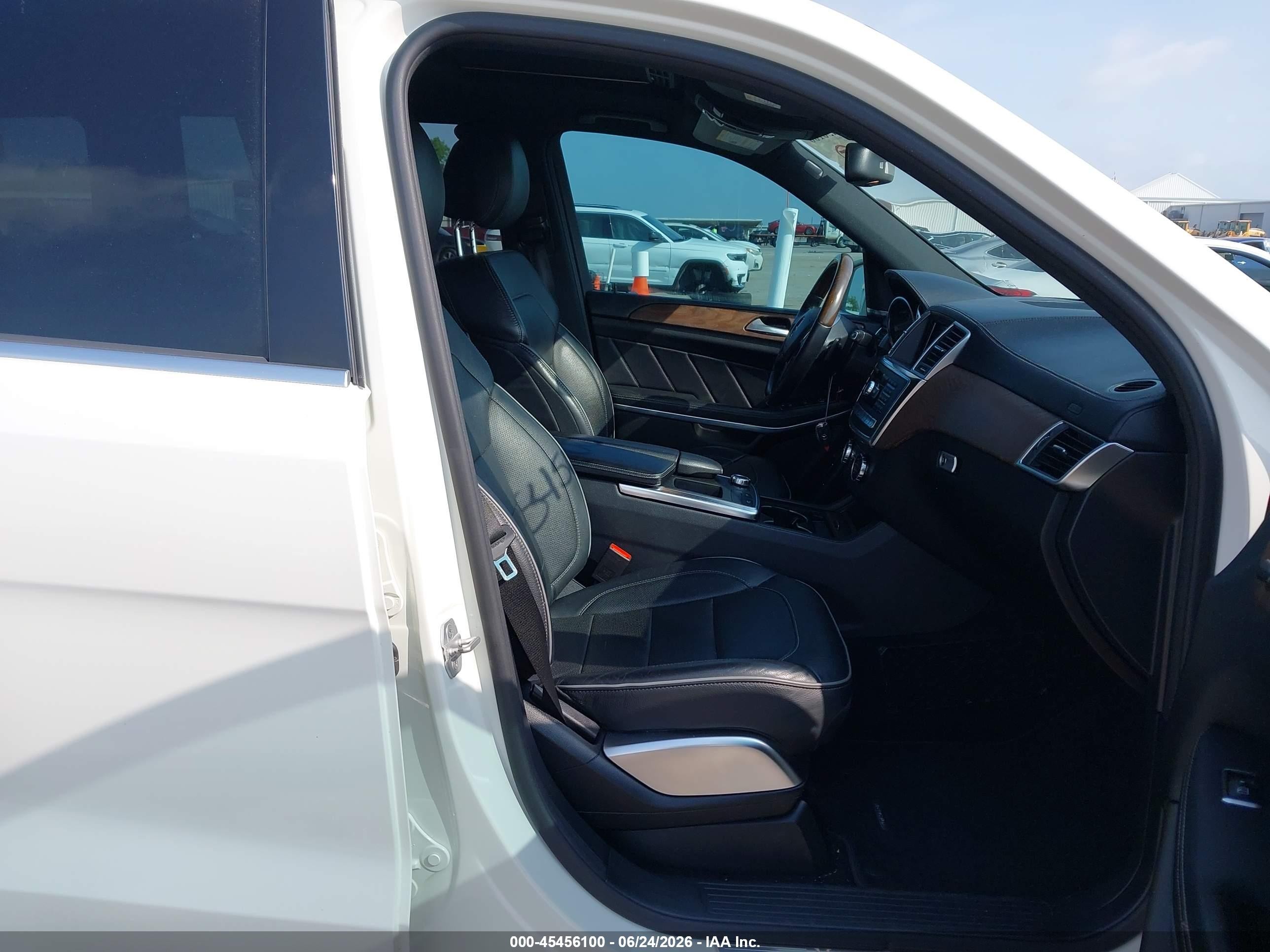 2013 Mercedes-benz Gl 450 4matic White vin: 4JGDF7CE0DA191267