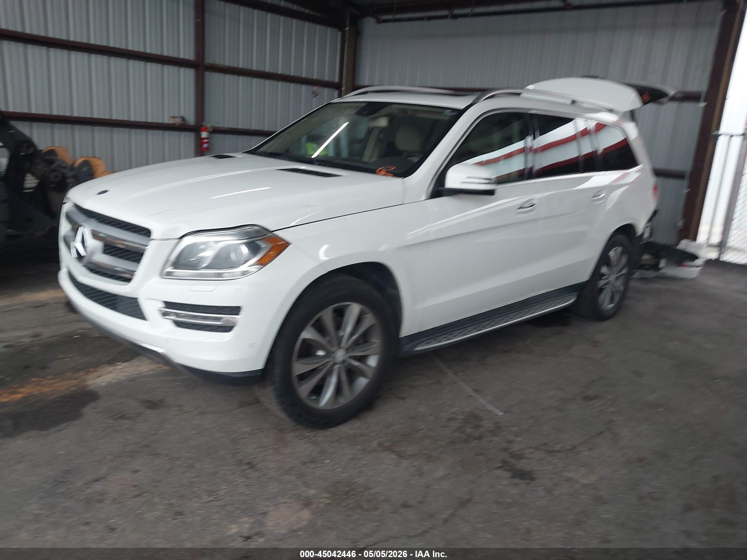 2014 Mercedes-benz Gl 450 4matic White vin: 4JGDF7CE0EA371253