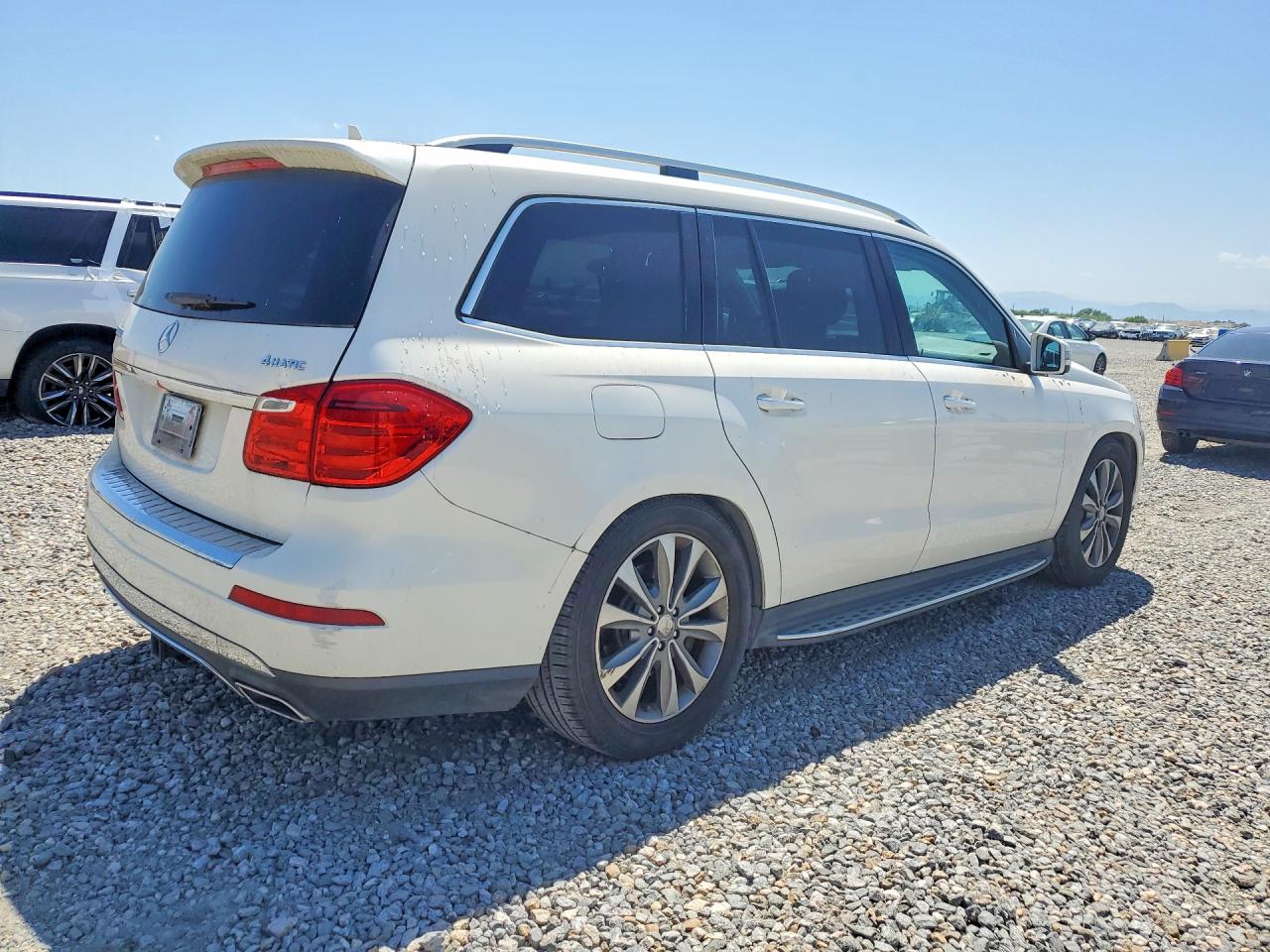 2013 Mercedes-benz Gl 450 4matic White vin: 4JGDF7CE1DA128579
