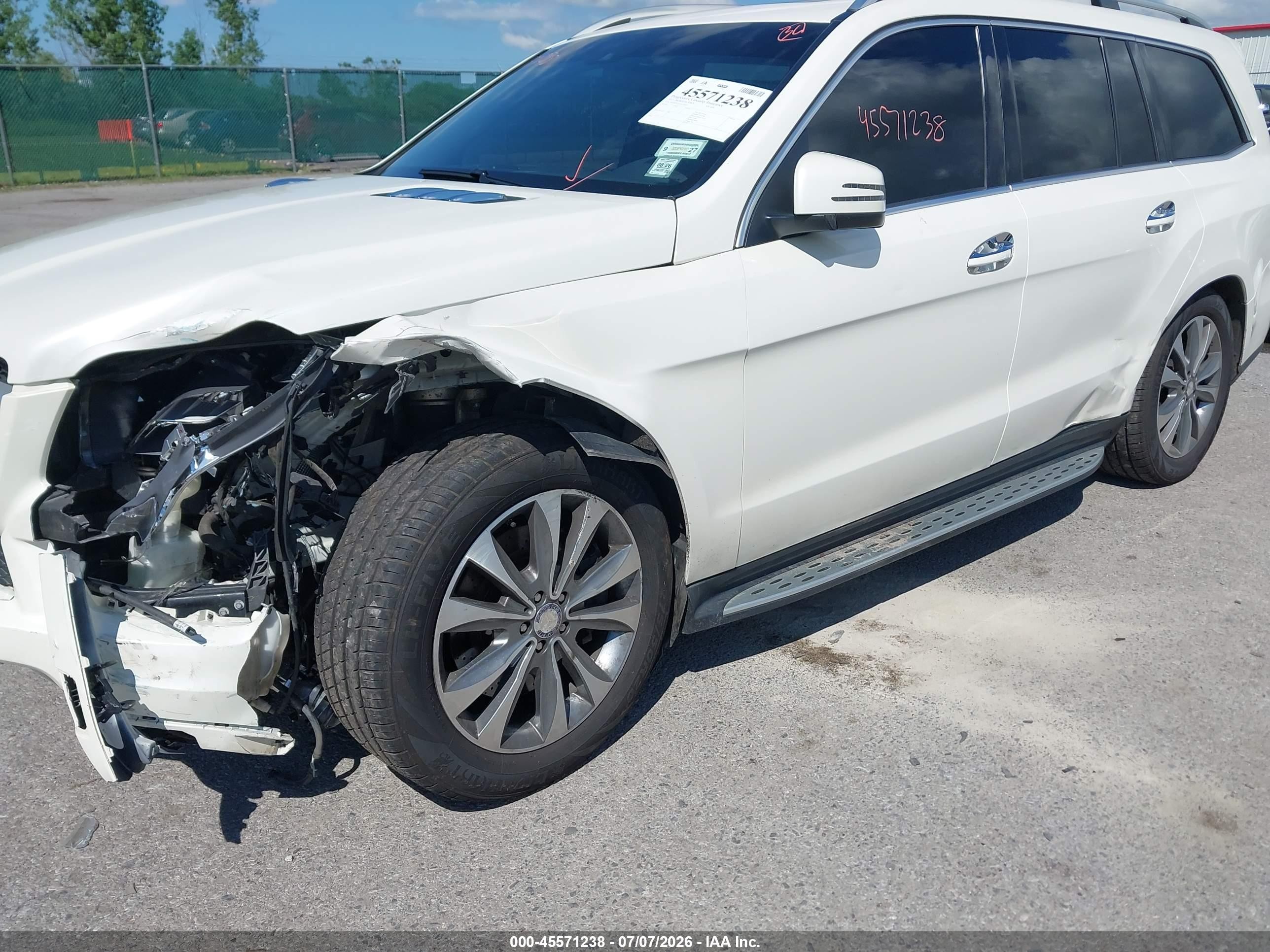 2013 Mercedes-benz Gl 450 4matic White vin: 4JGDF7CE1DA130655
