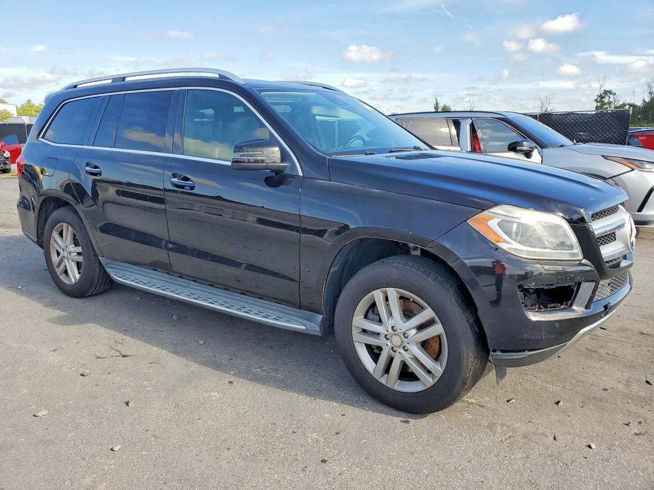 2013 Mercedes-benz Gl 450 4matic Черный vin: 4JGDF7CE1DA133300