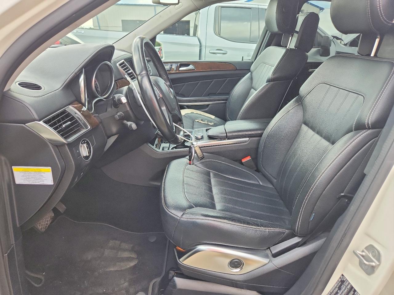 2013 Mercedes-benz Gl 450 4matic Кремовый vin: 4JGDF7CE1DA156642
