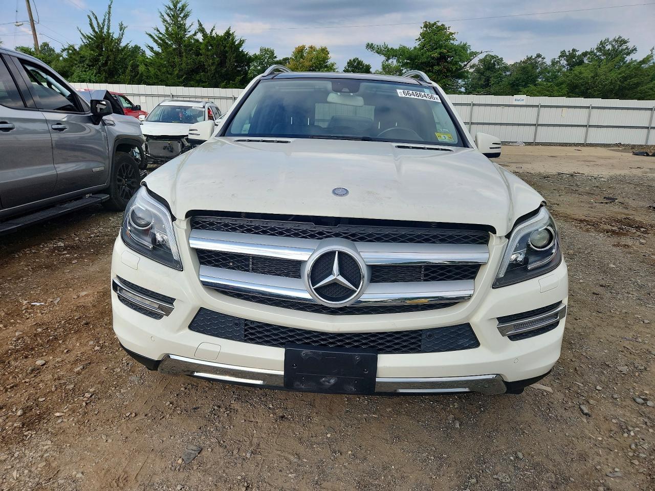 2013 Mercedes-benz Gl 450 4matic Кремовый vin: 4JGDF7CE1DA156642