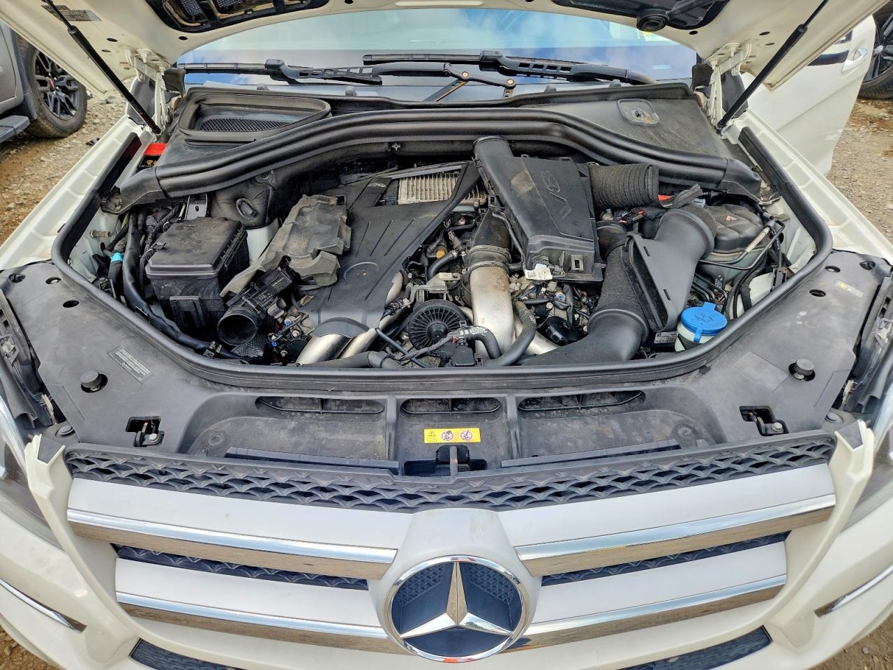2013 Mercedes-benz Gl 450 4matic Кремовый vin: 4JGDF7CE1DA156642