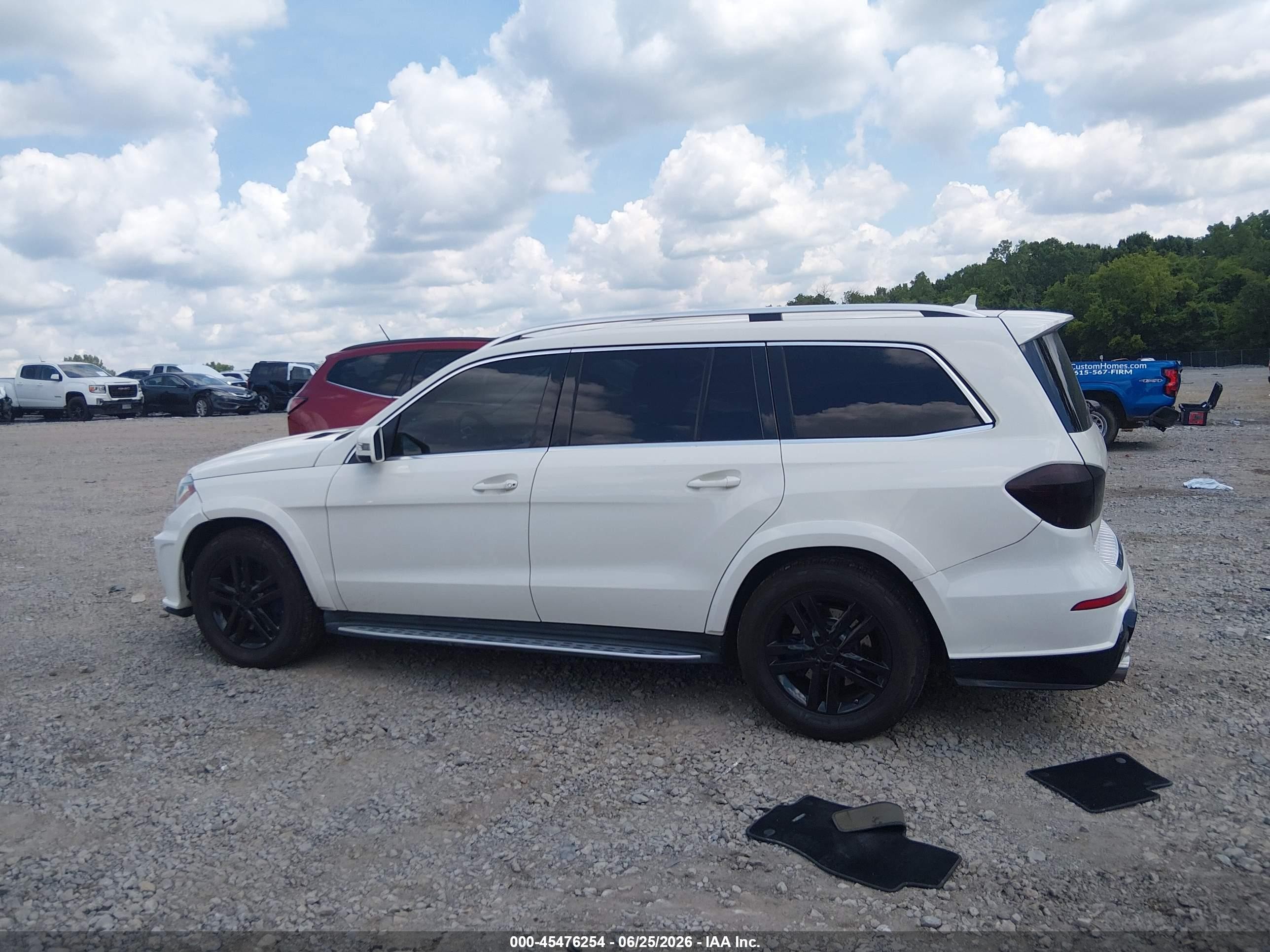 2013 Mercedes-benz Gl 450 4matic White vin: 4JGDF7CE1DA166202
