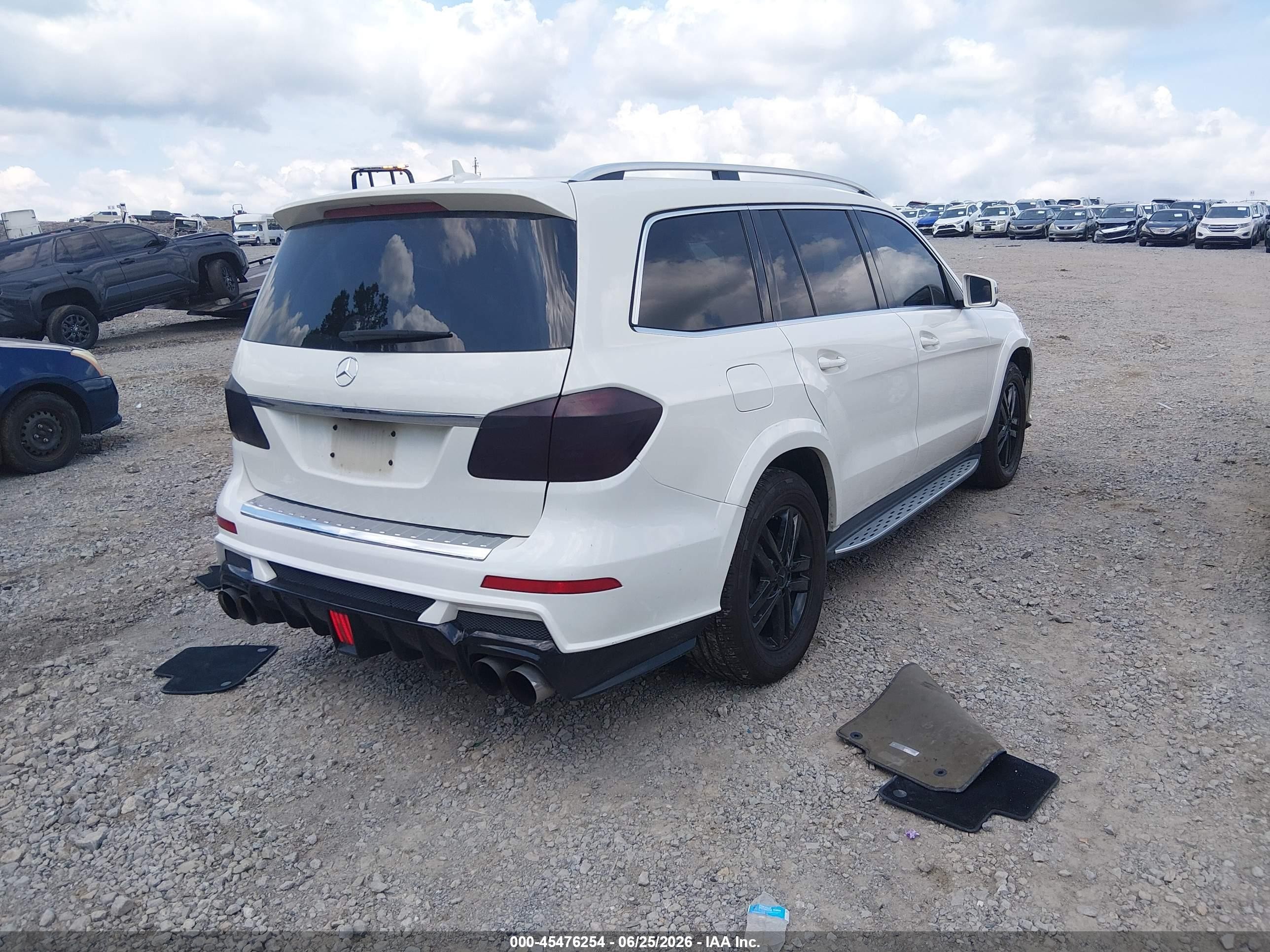 2013 Mercedes-benz Gl 450 4matic White vin: 4JGDF7CE1DA166202