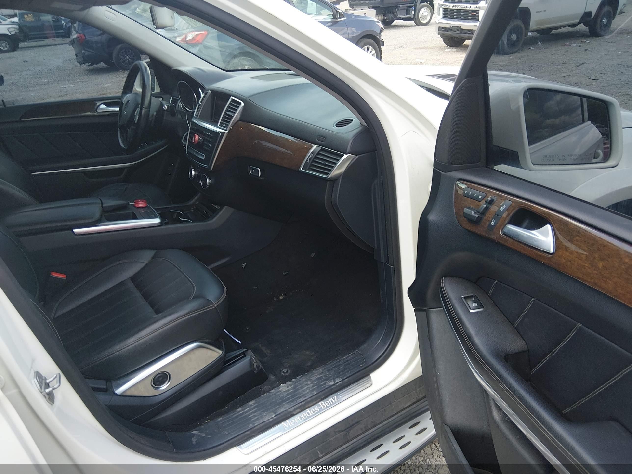 2013 Mercedes-benz Gl 450 4matic White vin: 4JGDF7CE1DA166202