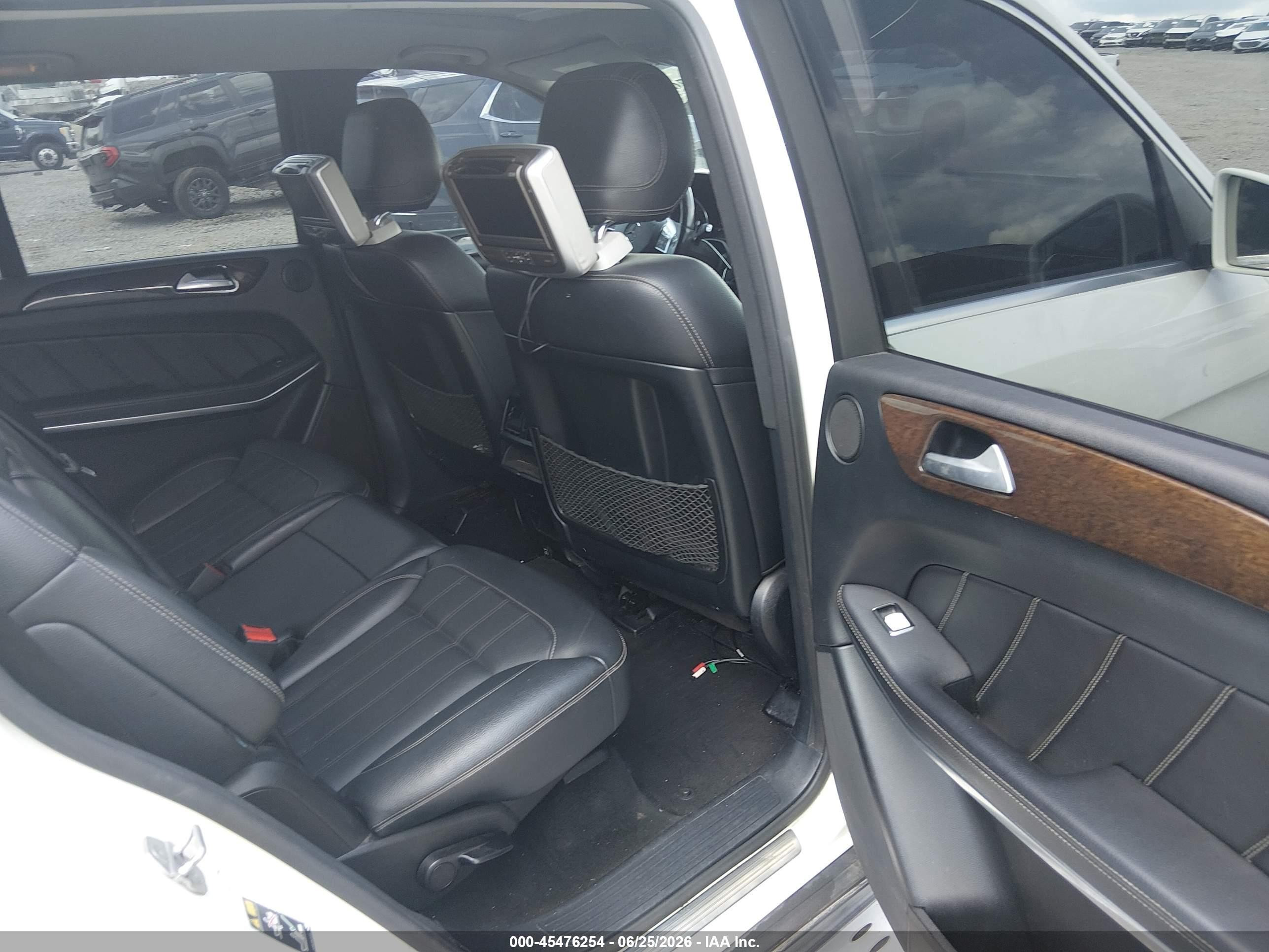 2013 Mercedes-benz Gl 450 4matic White vin: 4JGDF7CE1DA166202