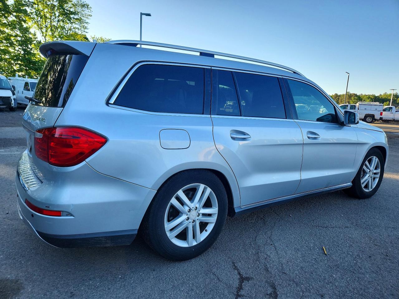 2013 Mercedes-benz Gl 450 4matic Silver vin: 4JGDF7CE1DA180150