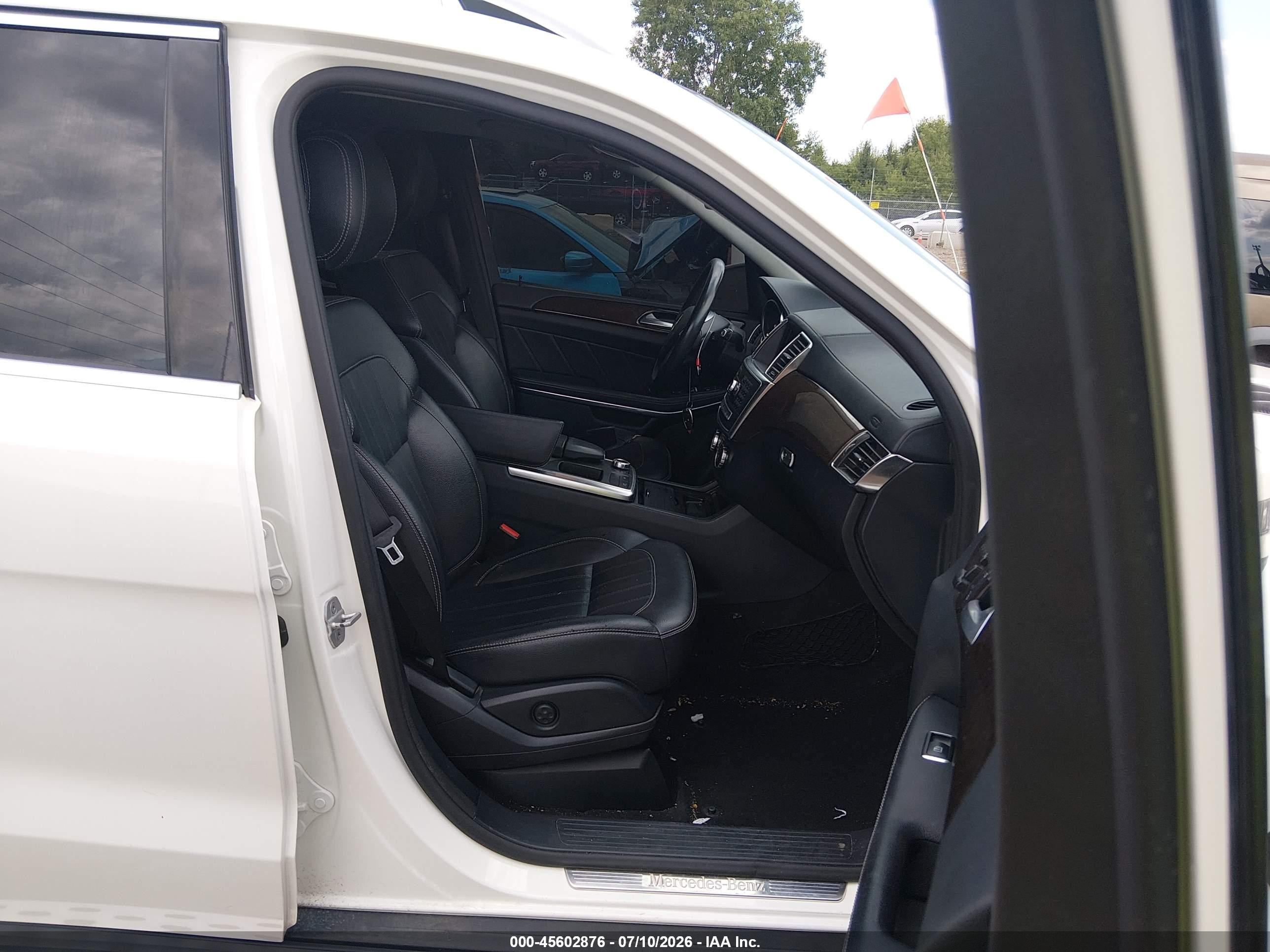 2014 Mercedes-benz Gl 450 4matic White vin: 4JGDF7CE1EA272120