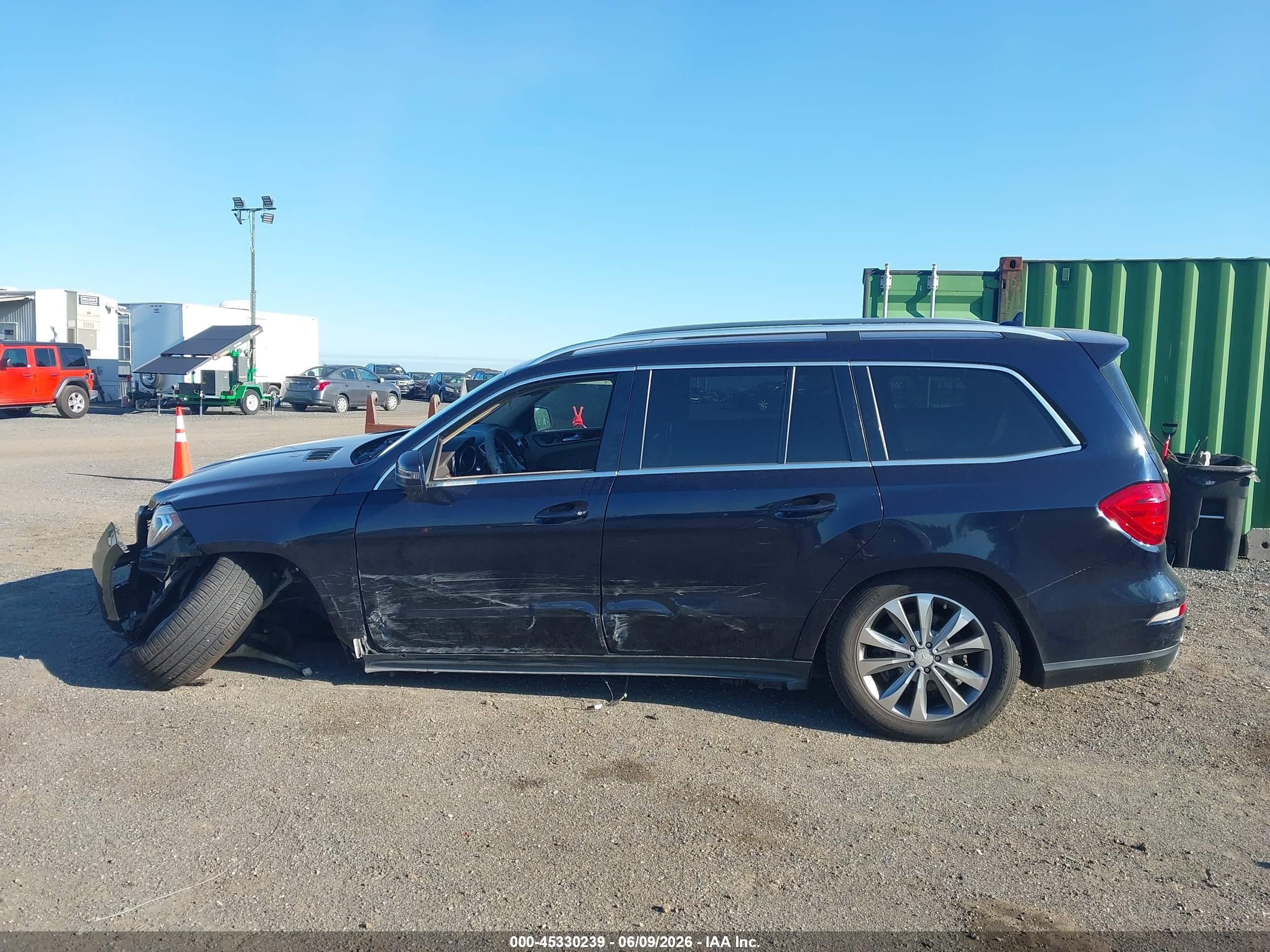 2013 Mercedes-benz Gl 450 4matic Черный vin: 4JGDF7CE2DA151093