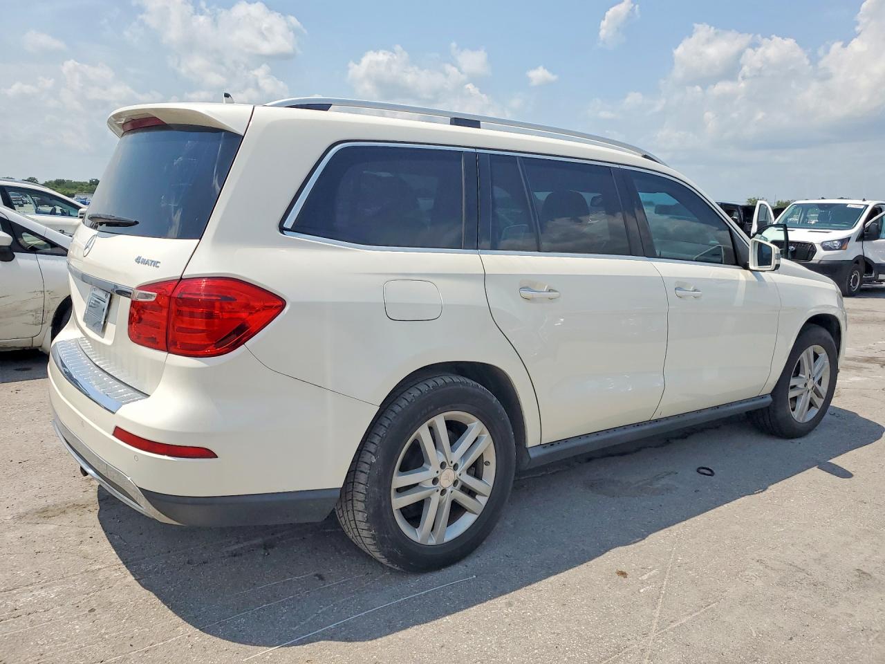 2013 Mercedes-benz Gl 450 4matic White vin: 4JGDF7CE2DA264137