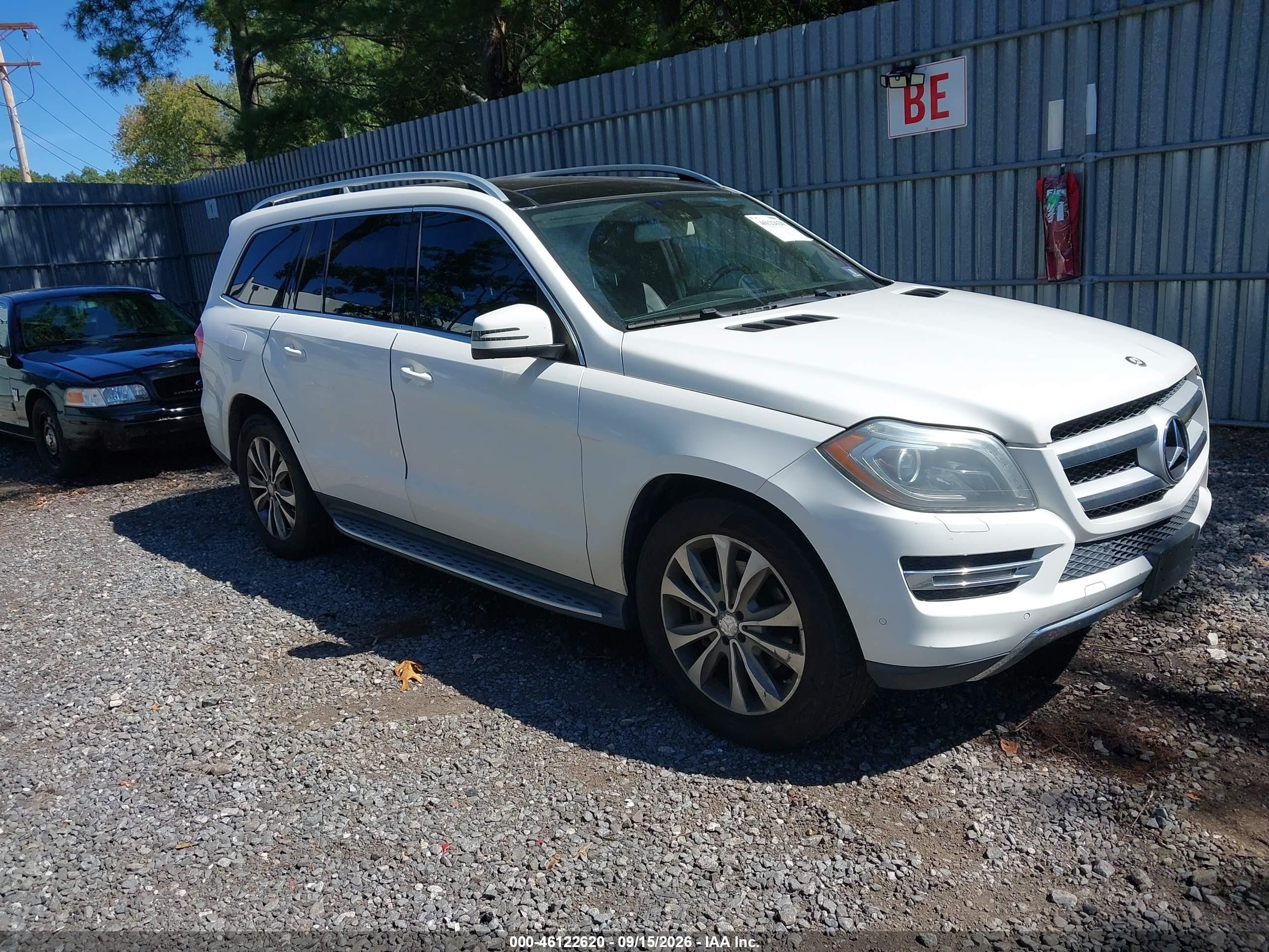 2014 Mercedes-benz Gl 450 4matic White vin: 4JGDF7CE2EA303651