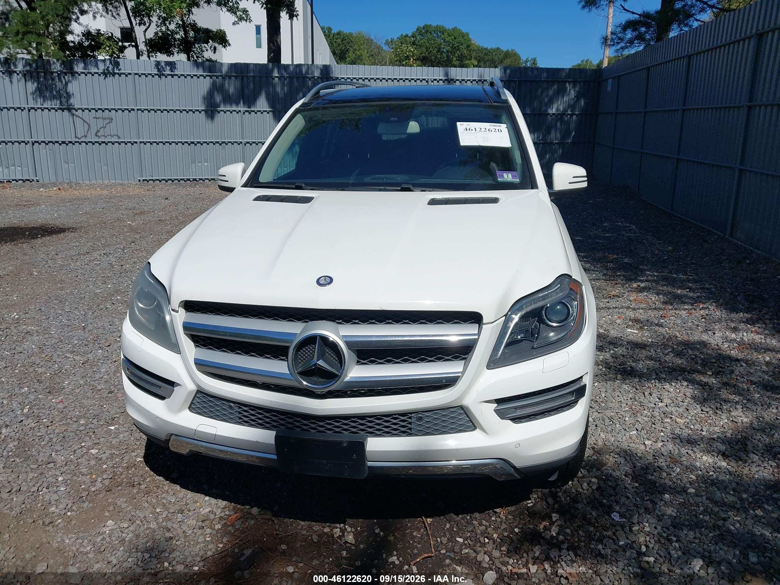 2014 Mercedes-benz Gl 450 4matic White vin: 4JGDF7CE2EA303651