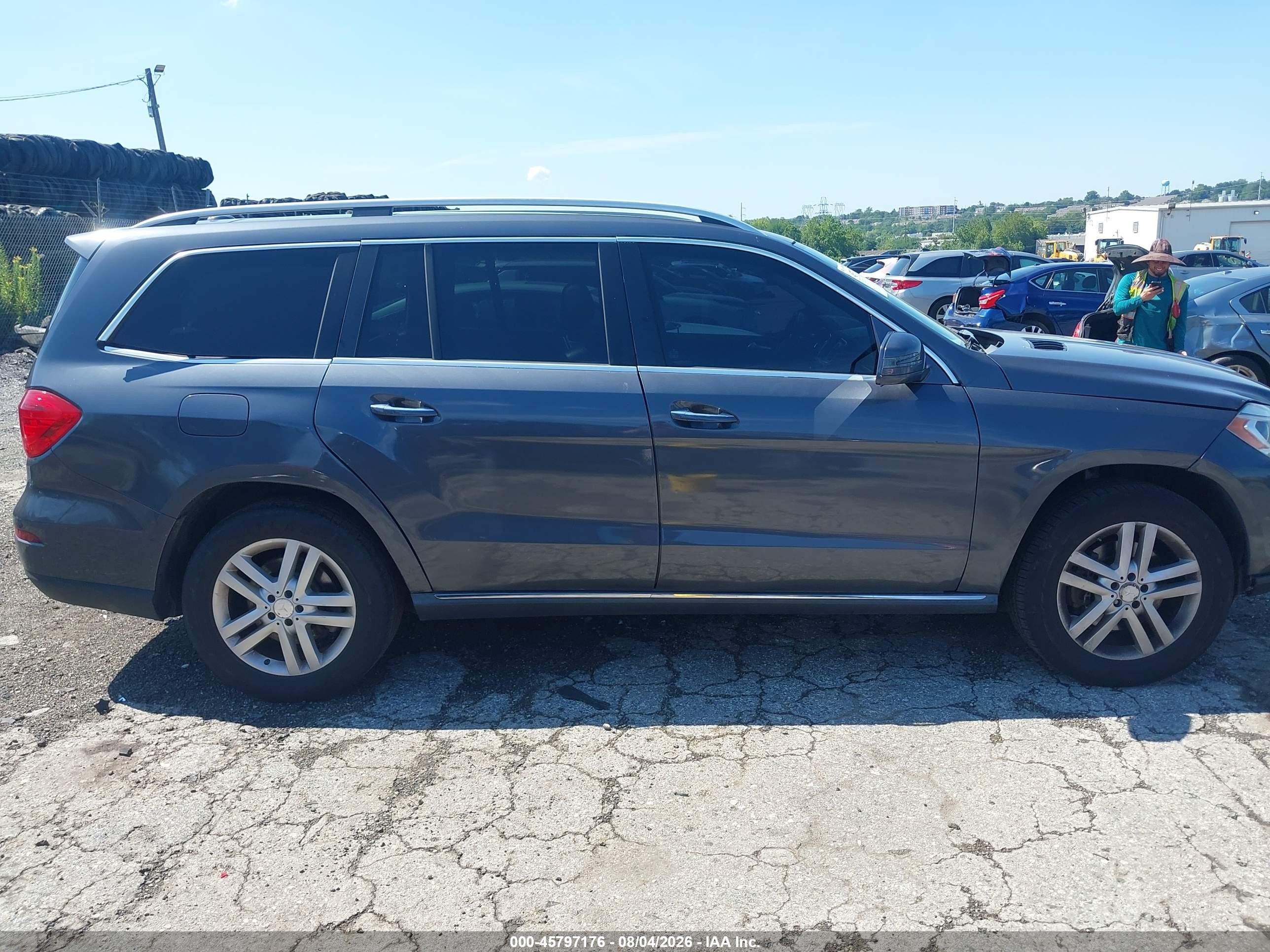 2014 Mercedes-benz Gl 450 4matic Gray vin: 4JGDF7CE2EA325889