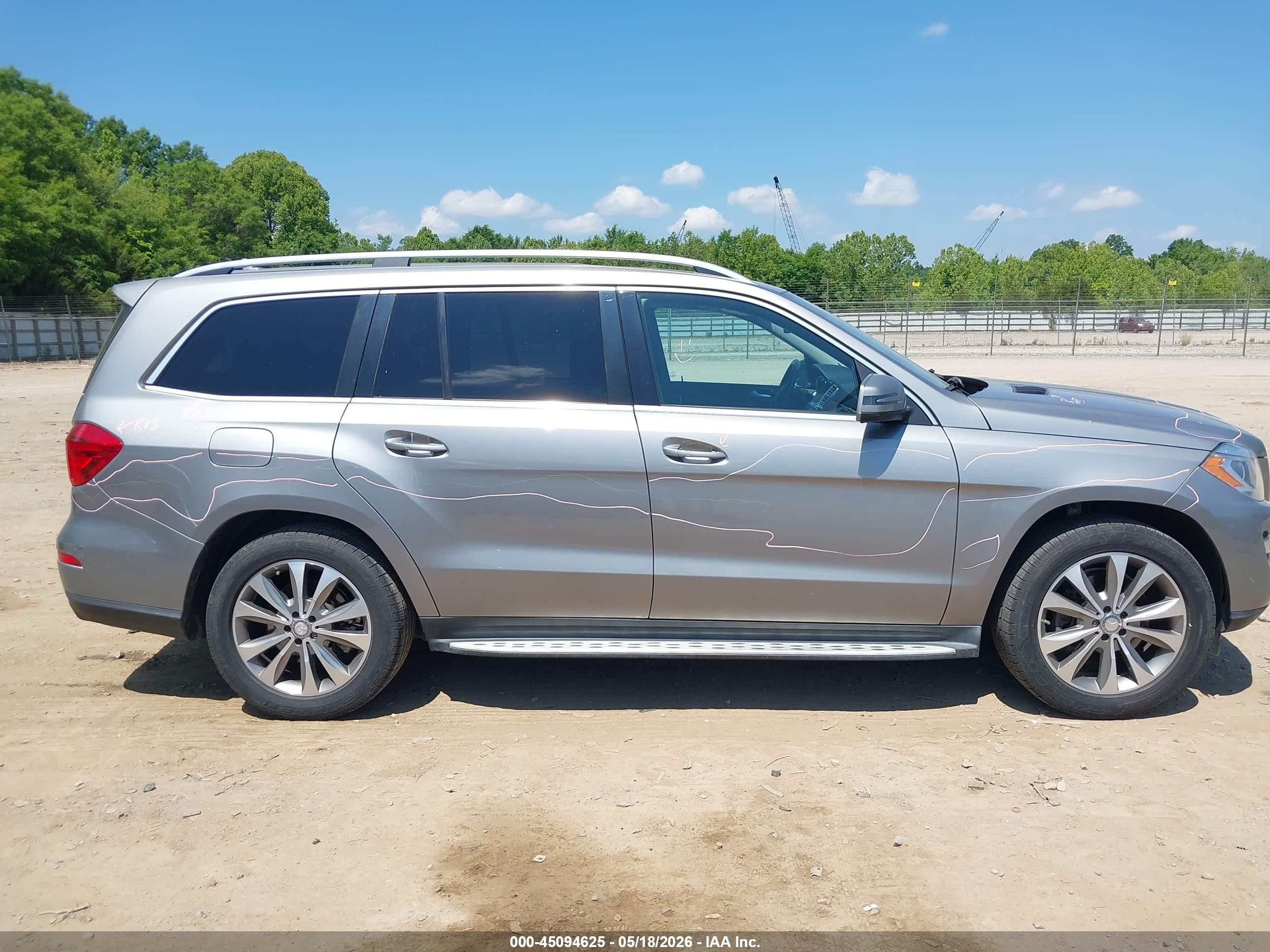 2014 Mercedes-benz Gl 450 4matic Серебряный vin: 4JGDF7CE2EA395389