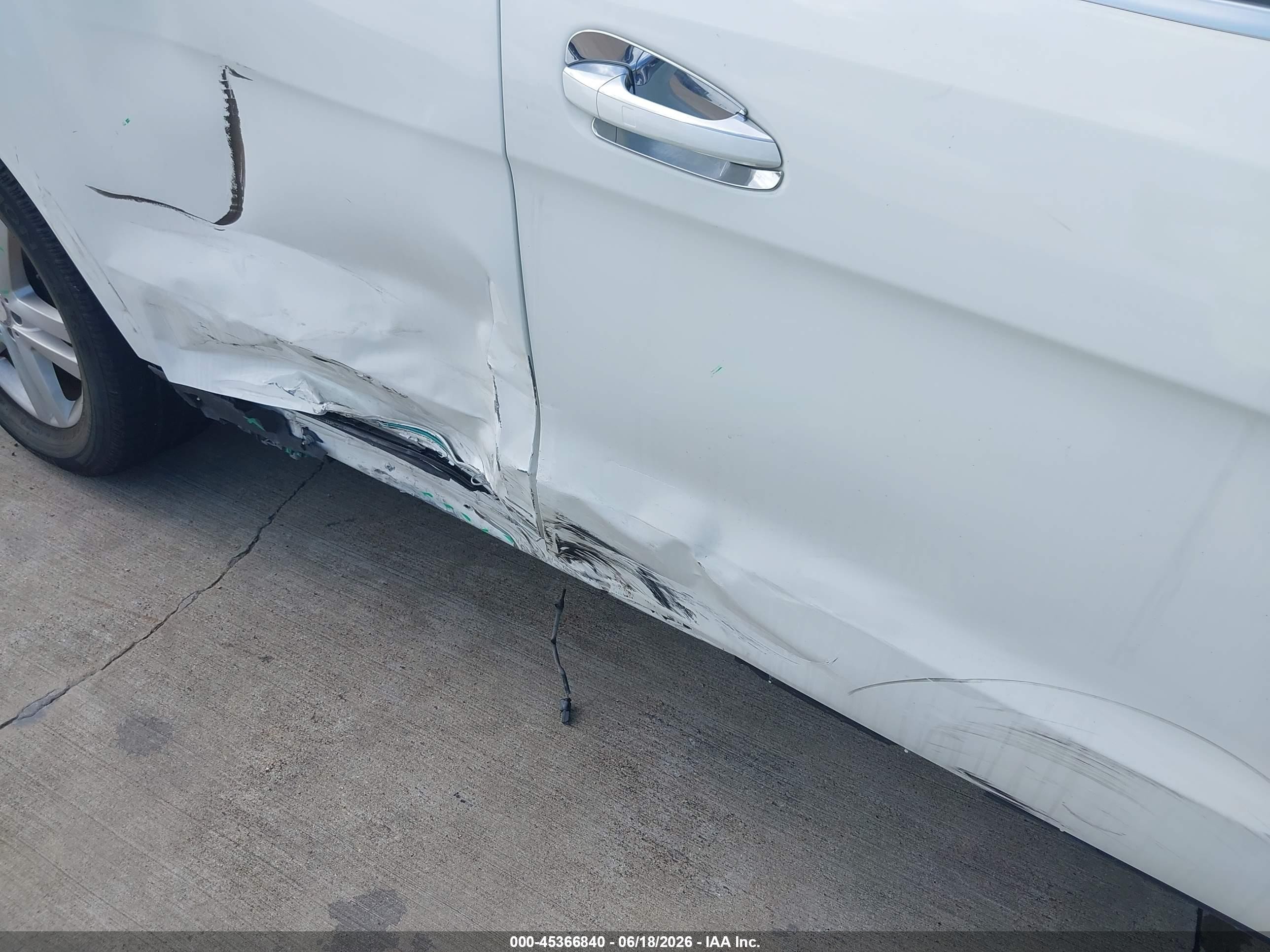 2014 Mercedes-benz Gl 450 4matic White vin: 4JGDF7CE3EA289310