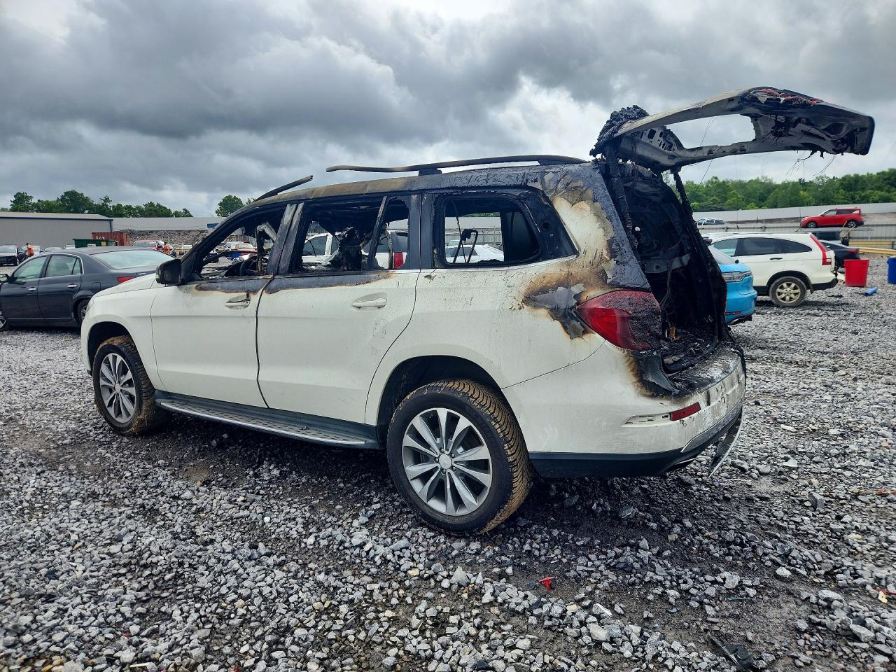2013 Mercedes-benz Gl 450 4matic White vin: 4JGDF7CE4DA131427