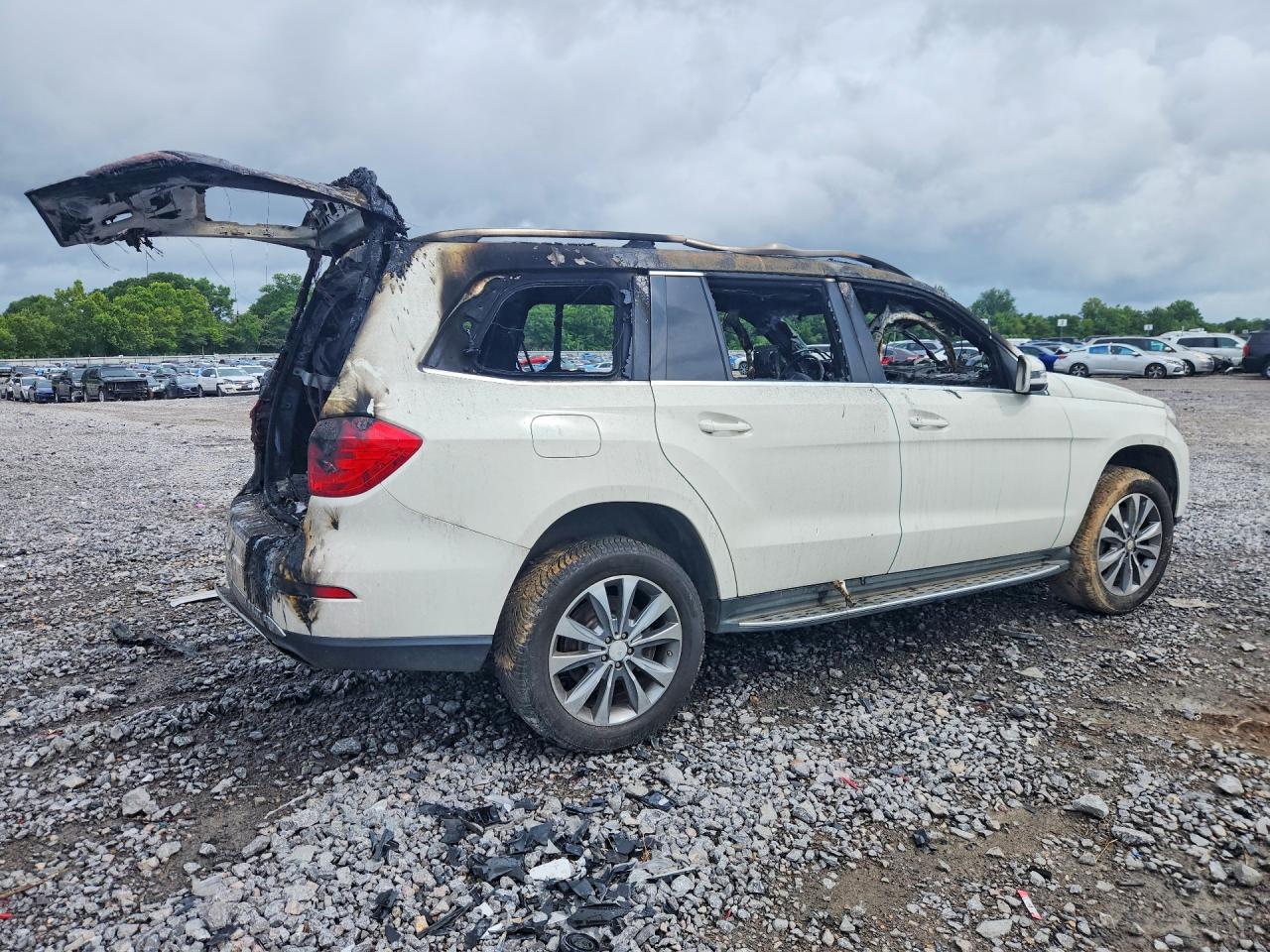 2013 Mercedes-benz Gl 450 4matic White vin: 4JGDF7CE4DA131427