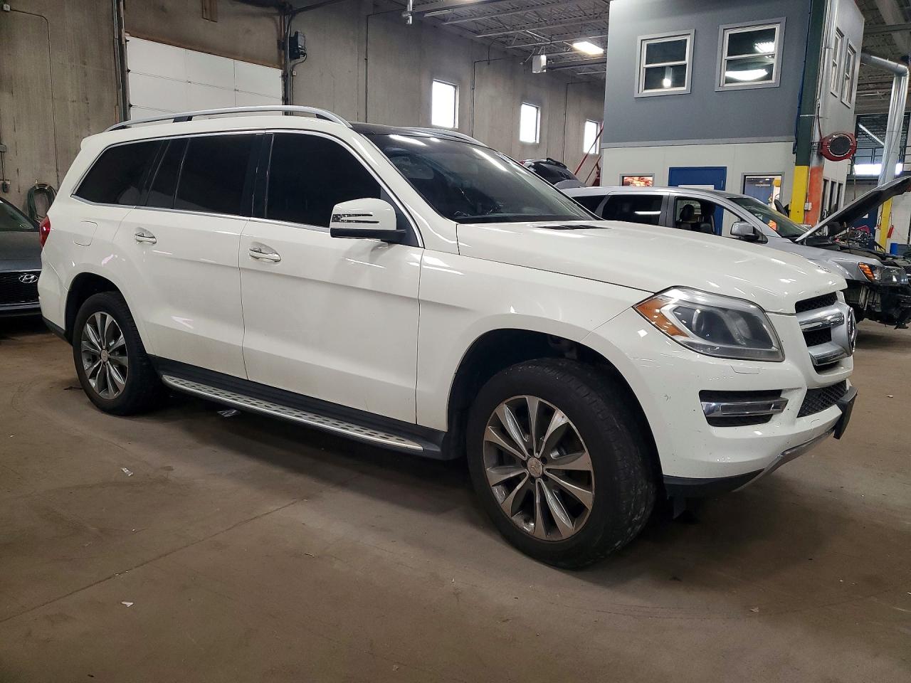 2013 Mercedes-benz Gl 450 4matic White vin: 4JGDF7CE4DA166257