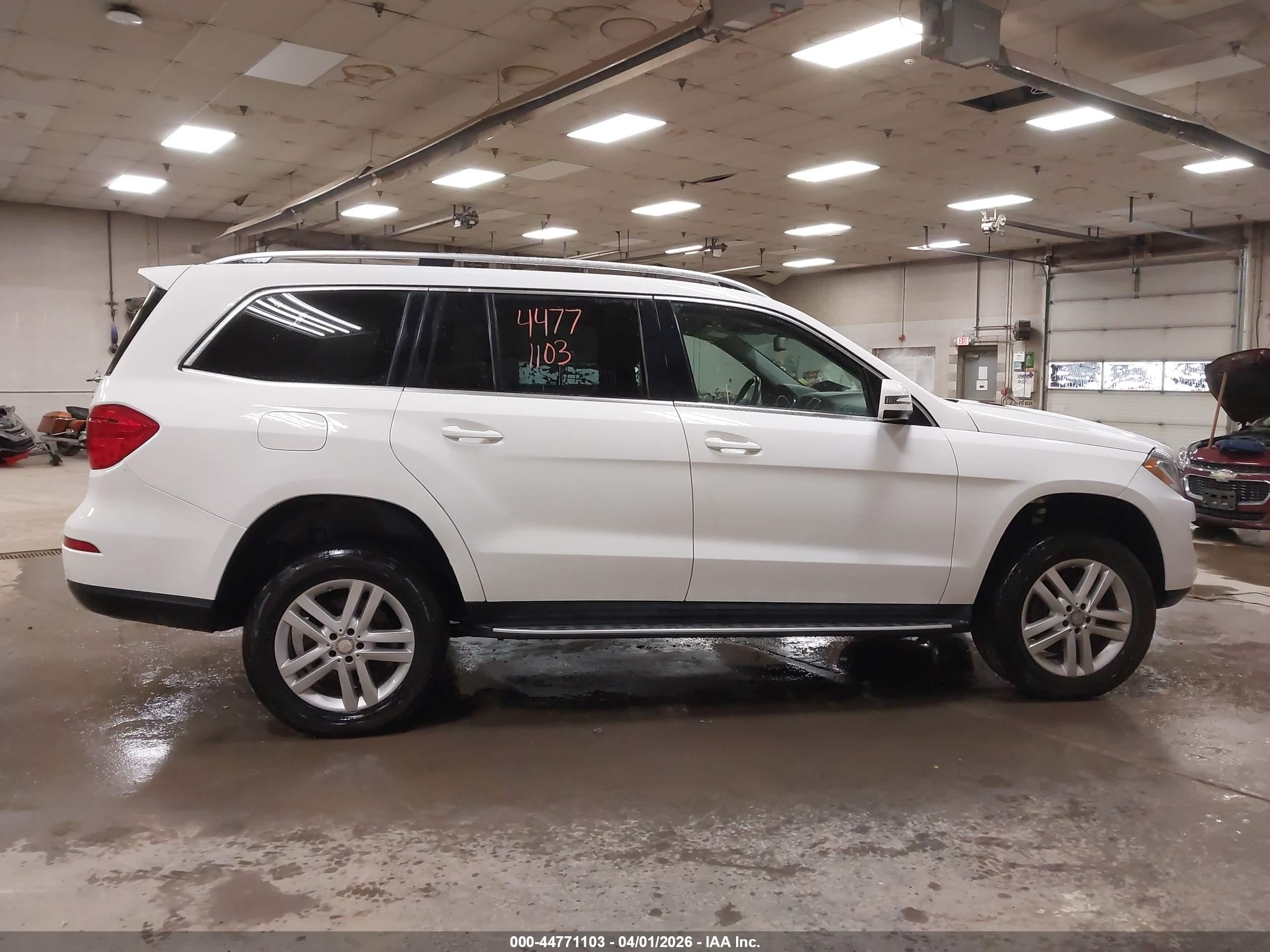 2014 Mercedes-benz Gl 450 4matic White vin: 4JGDF7CE4EA413746