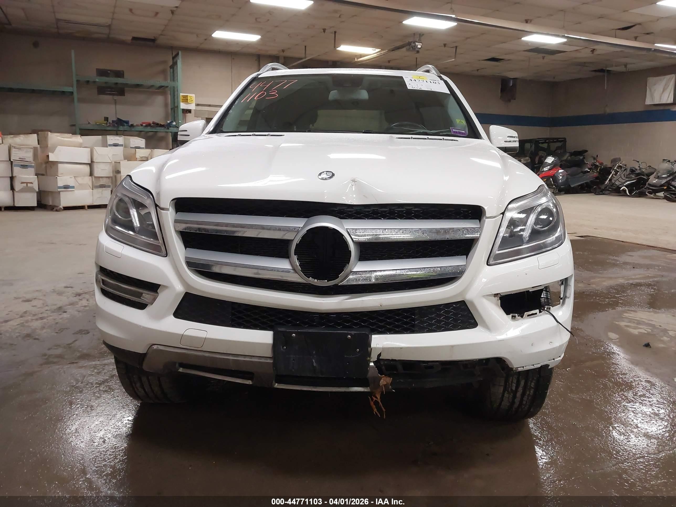 2014 Mercedes-benz Gl 450 4matic White vin: 4JGDF7CE4EA413746