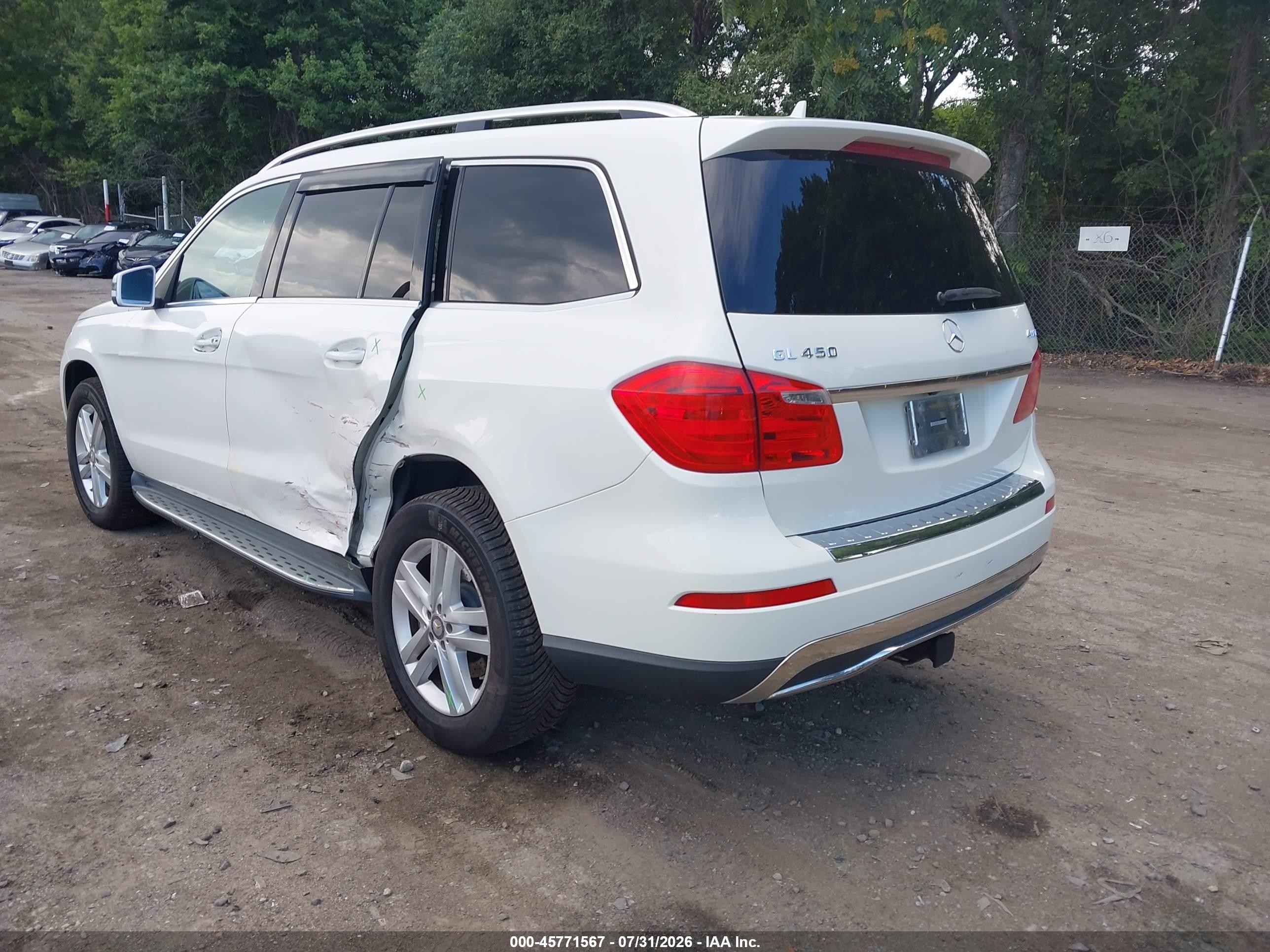 2013 Mercedes-benz Gl 450 4matic White vin: 4JGDF7CE5DA108819