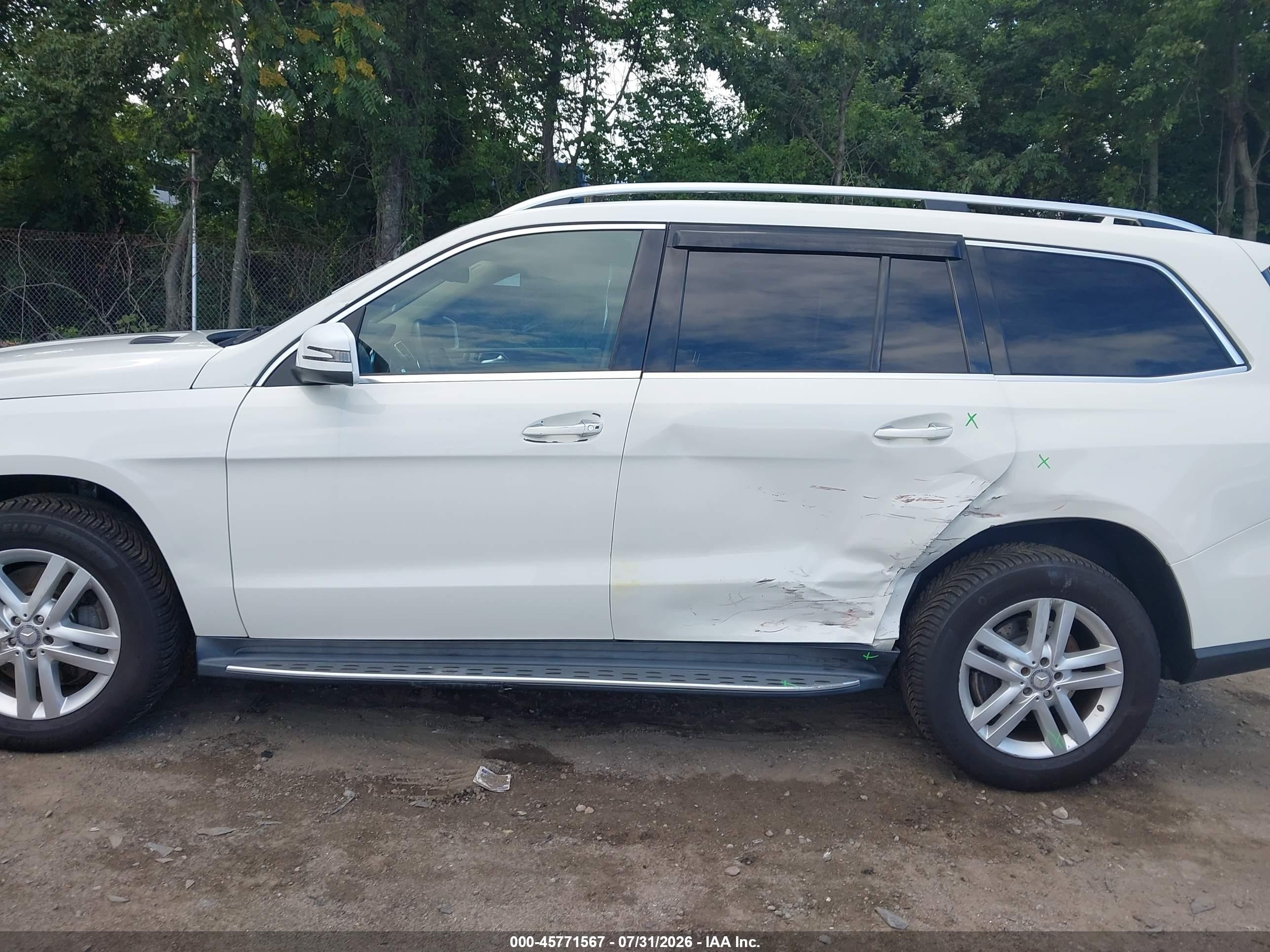 2013 Mercedes-benz Gl 450 4matic White vin: 4JGDF7CE5DA108819