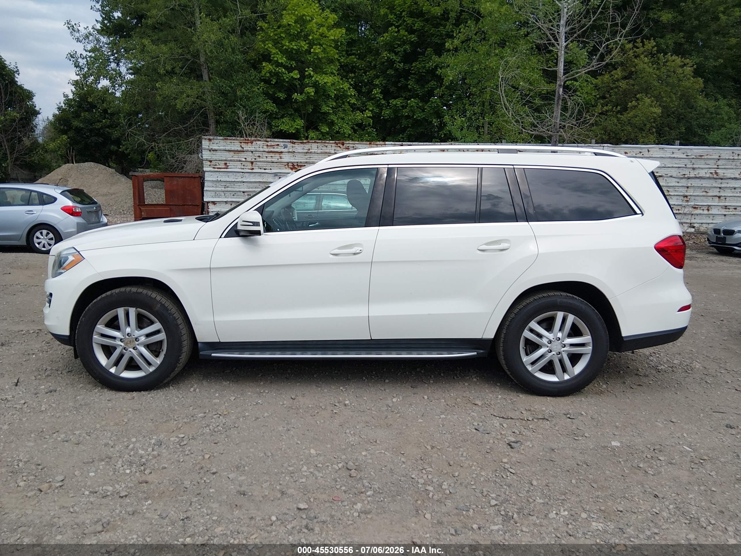 2013 Mercedes-benz Gl 450 4matic White vin: 4JGDF7CE5DA186789