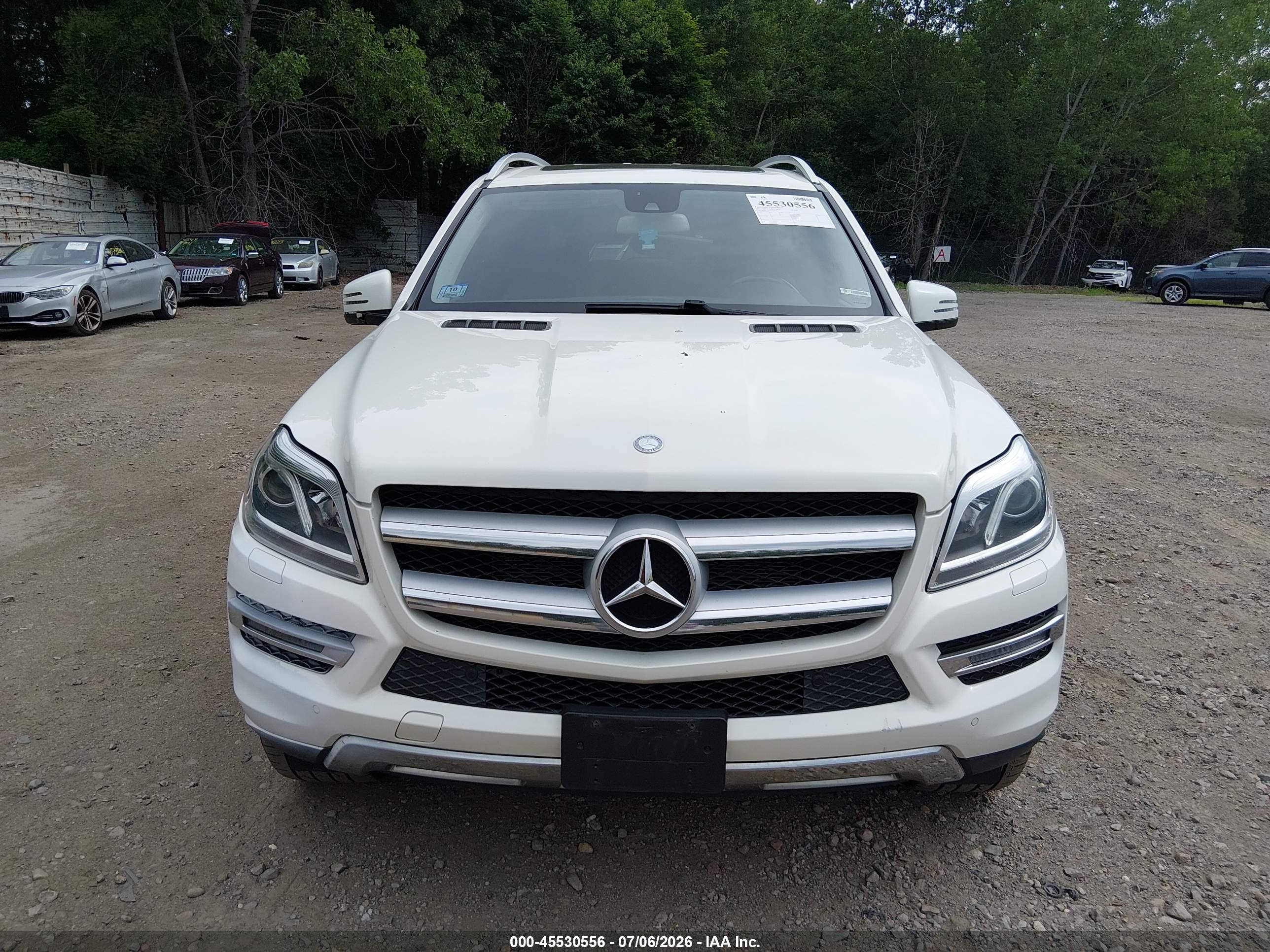 2013 Mercedes-benz Gl 450 4matic White vin: 4JGDF7CE5DA186789