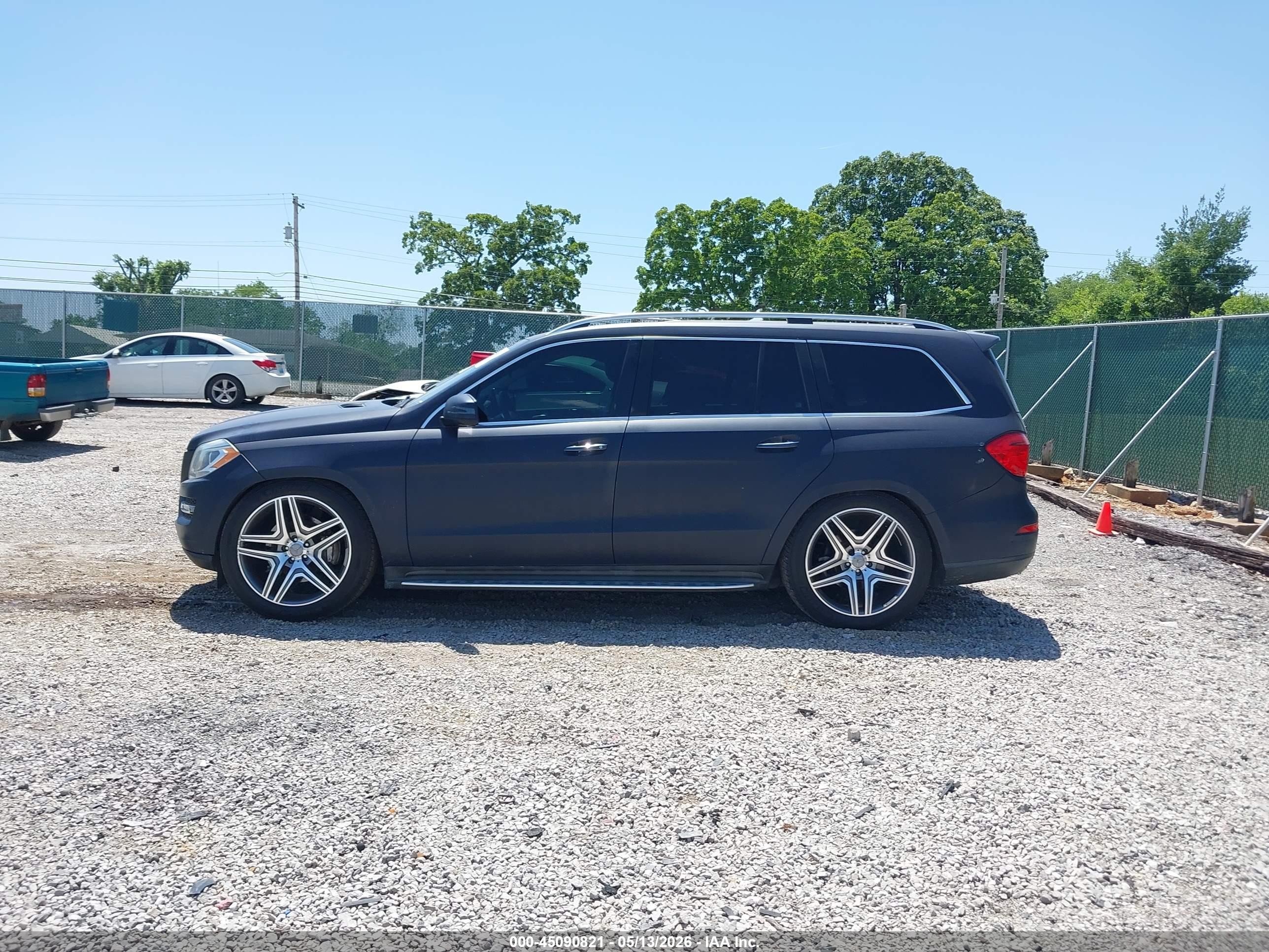 2013 Mercedes-benz Gl 450 4matic Blue vin: 4JGDF7CE5DA225588