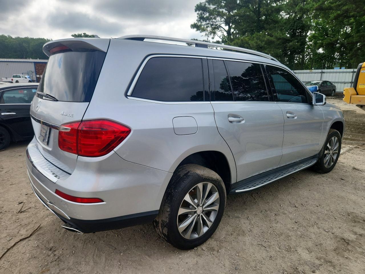 2013 Mercedes-benz Gl 450 4matic Silver vin: 4JGDF7CE5DA262348