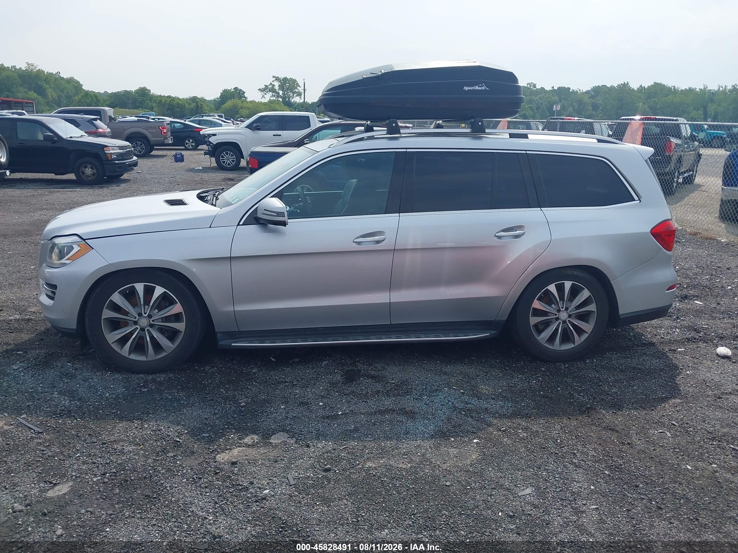 2014 Mercedes-benz Gl 450 4matic Silver vin: 4JGDF7CE5EA373175