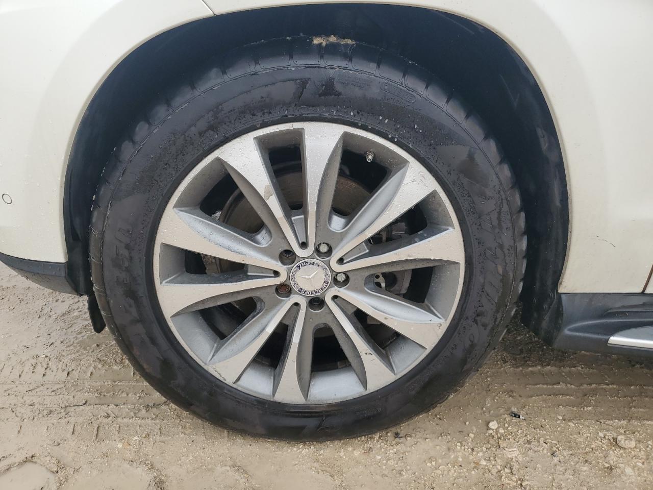 2014 Mercedes-benz Gl 450 4matic White vin: 4JGDF7CE5EA417871 Damage: Left Front Wheel, Curb Rash, 2 To 3 Inches