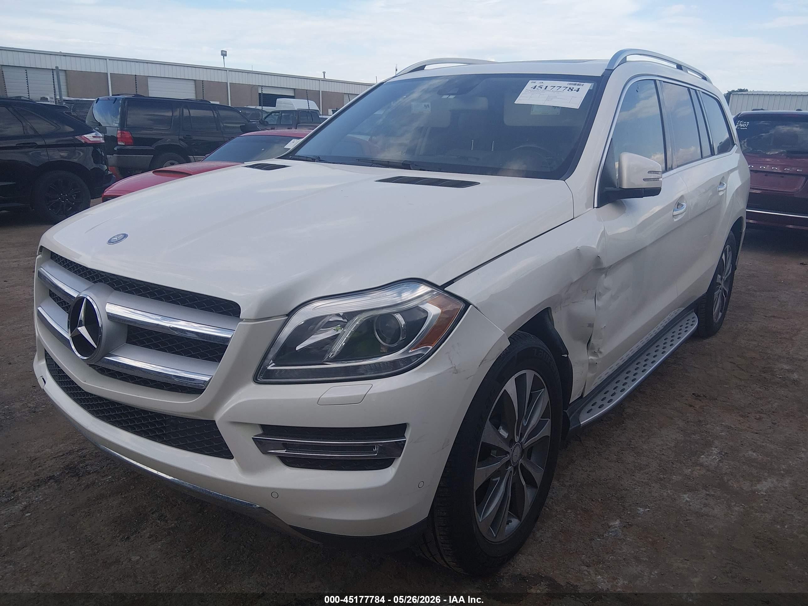 2014 Mercedes-benz Gl 450 4matic White vin: 4JGDF7CE5EA437280